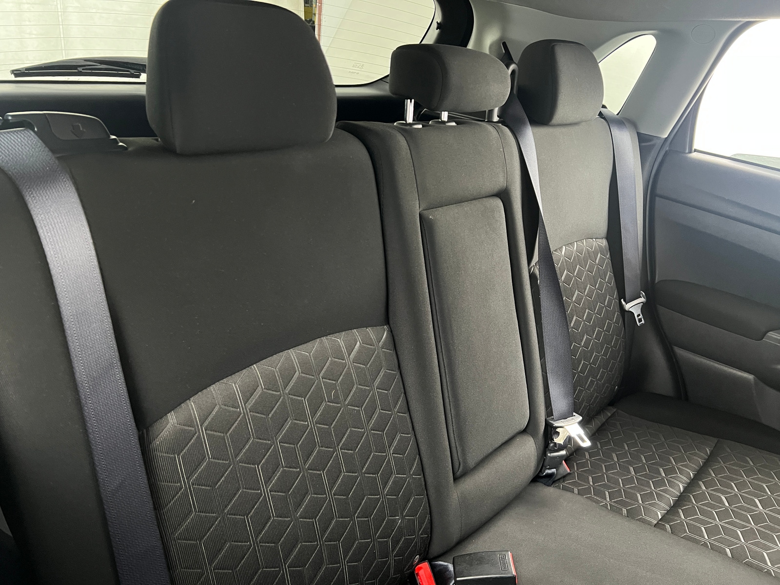 Thumbnail: 2023 Mitsubishi Outlander Sport - 6