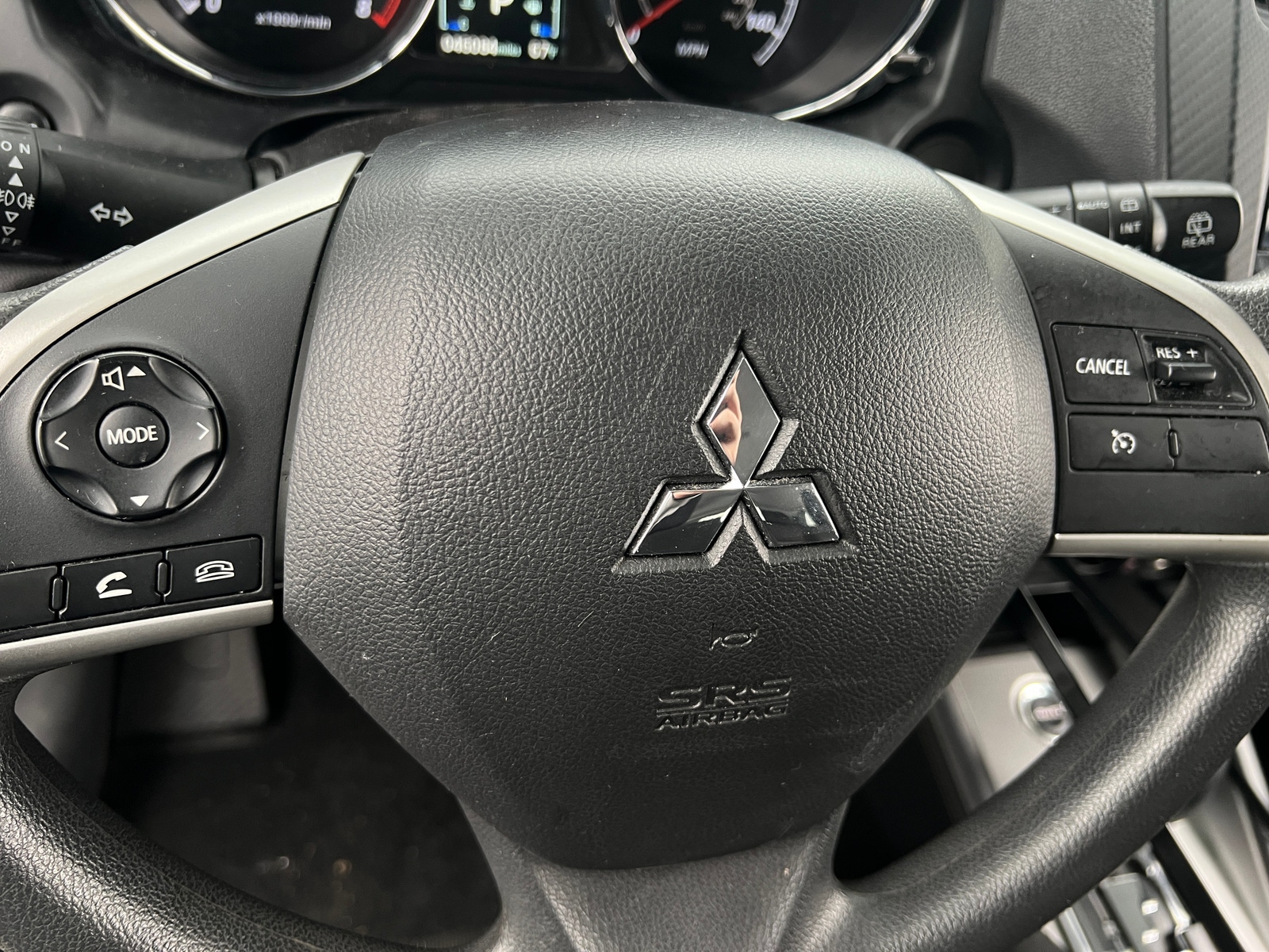 Thumbnail: 2023 Mitsubishi Outlander Sport - 5