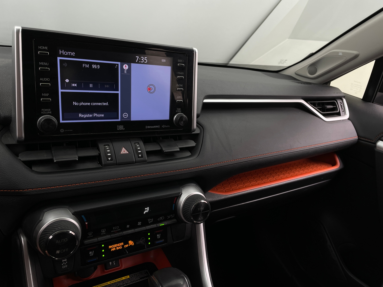 Thumbnail: 2019 Toyota RAV4 - 3