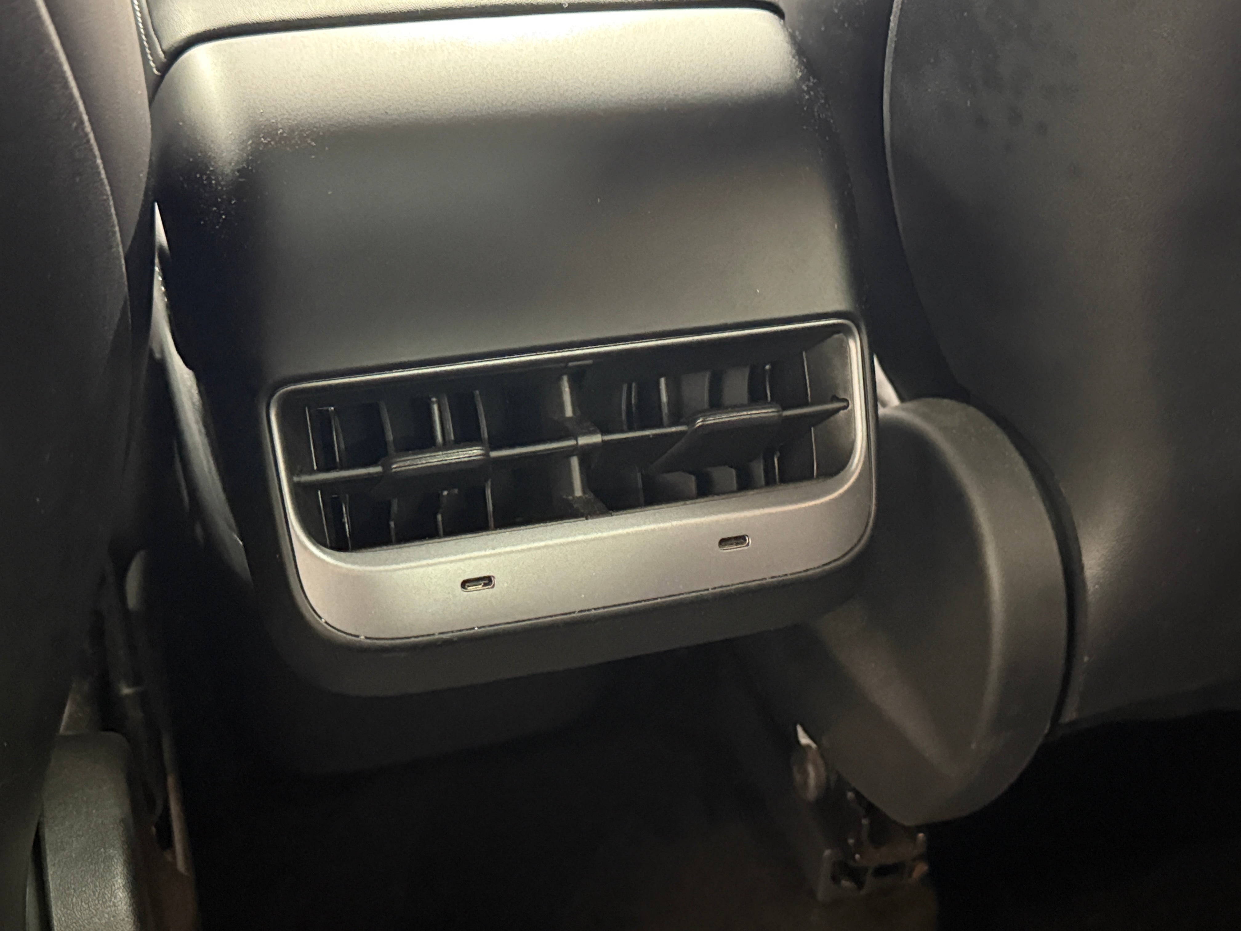 Used 2021 Tesla Model Y Long Range with VIN 5YJYGDEE8MF246067 for sale in Oak Creek, WI