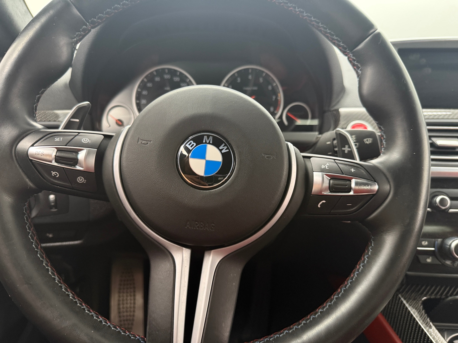 Thumbnail: 2014 BMW M6 - 3