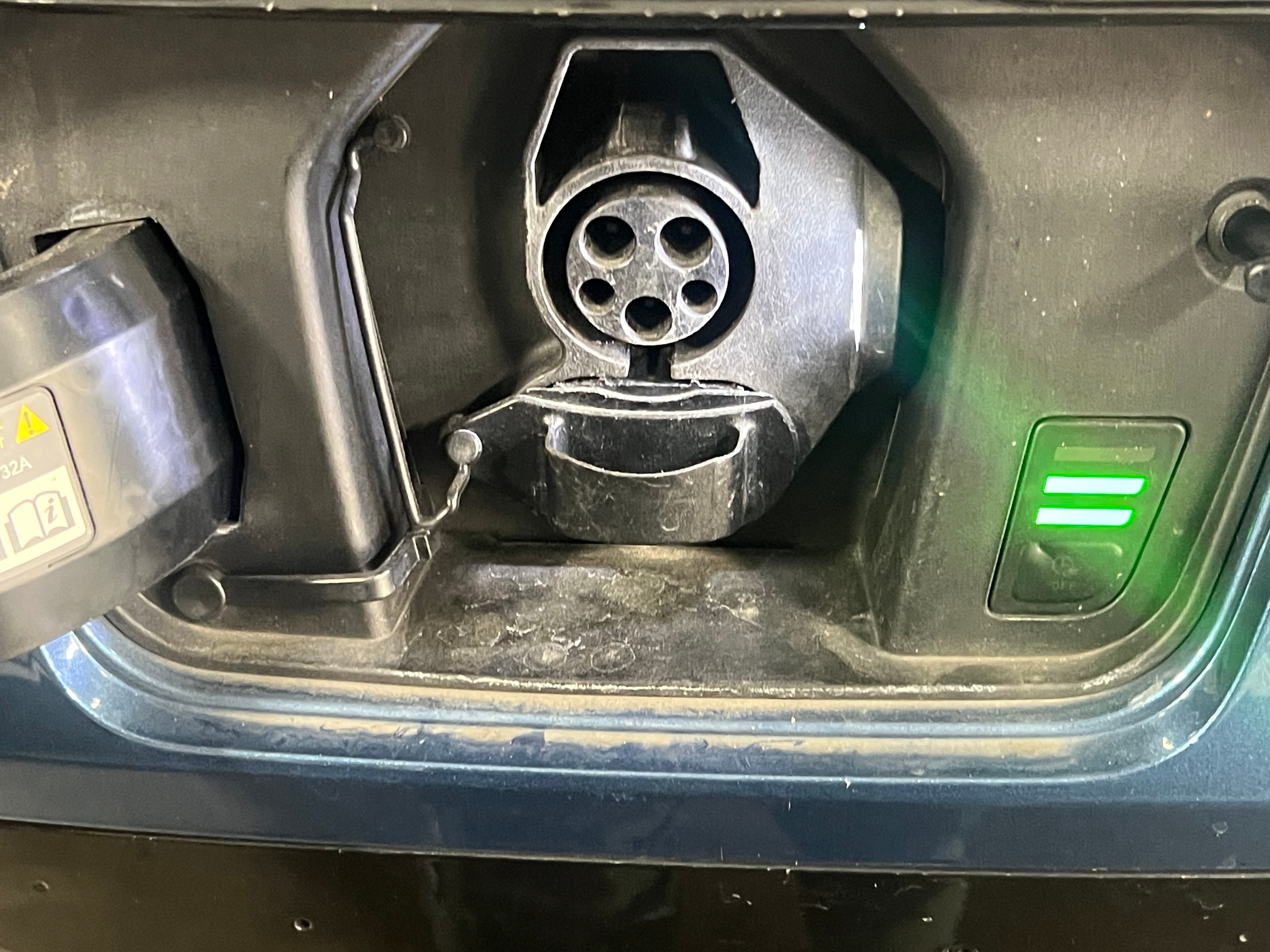 Used 2024 Kia Niro Wind with VIN KNDCR3L15R5094658 for sale in Oak Creek, WI