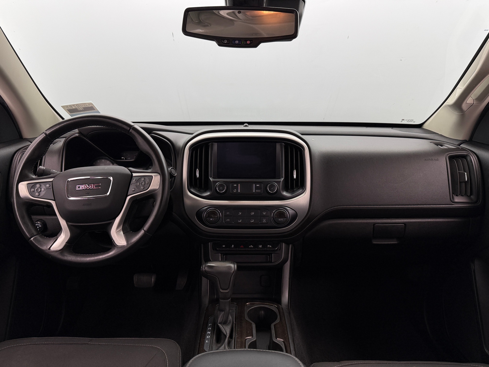 Thumbnail: 2020 GMC Canyon - 3