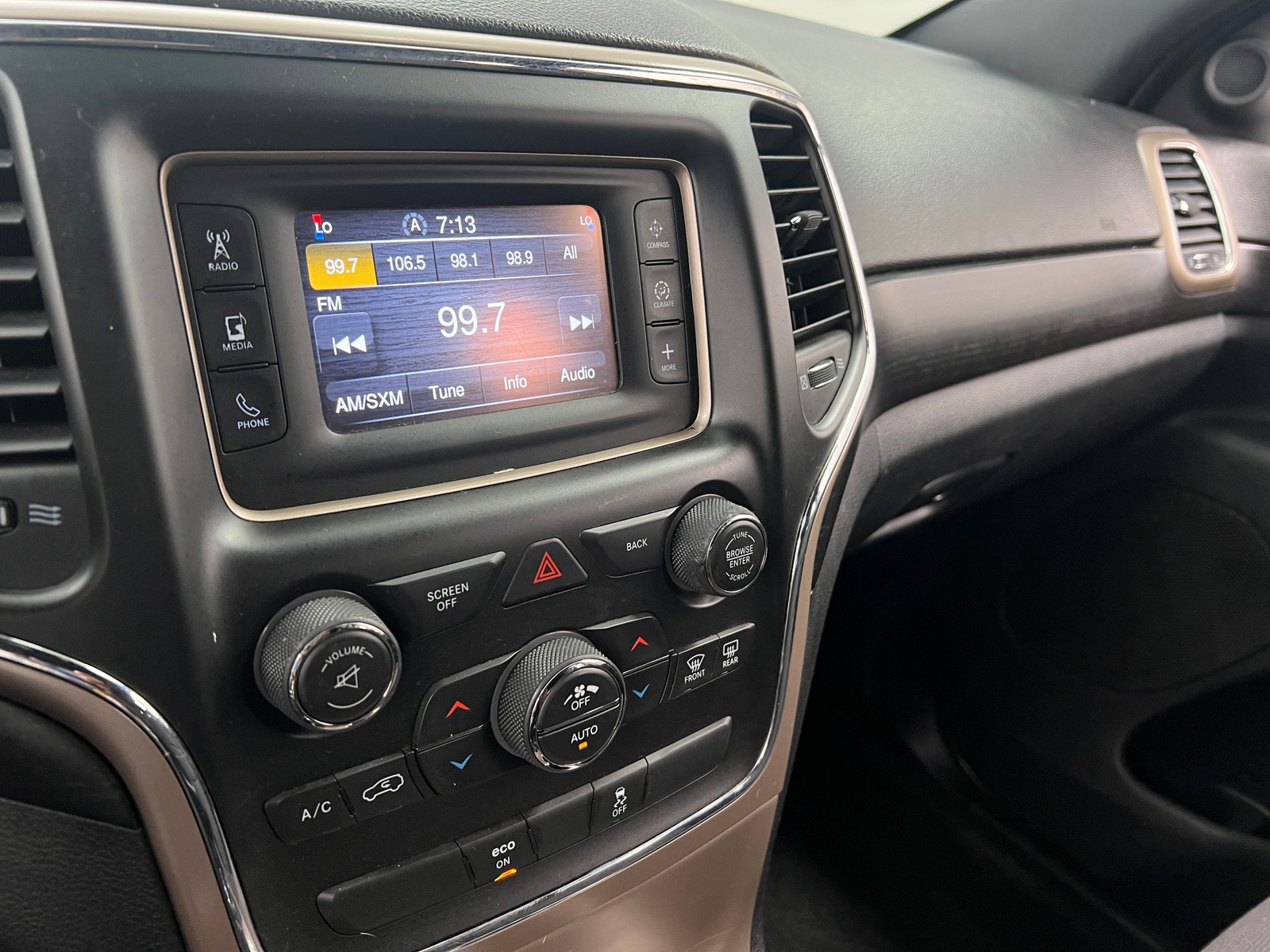 Thumbnail: 2014 Jeep Grand Cherokee - 4