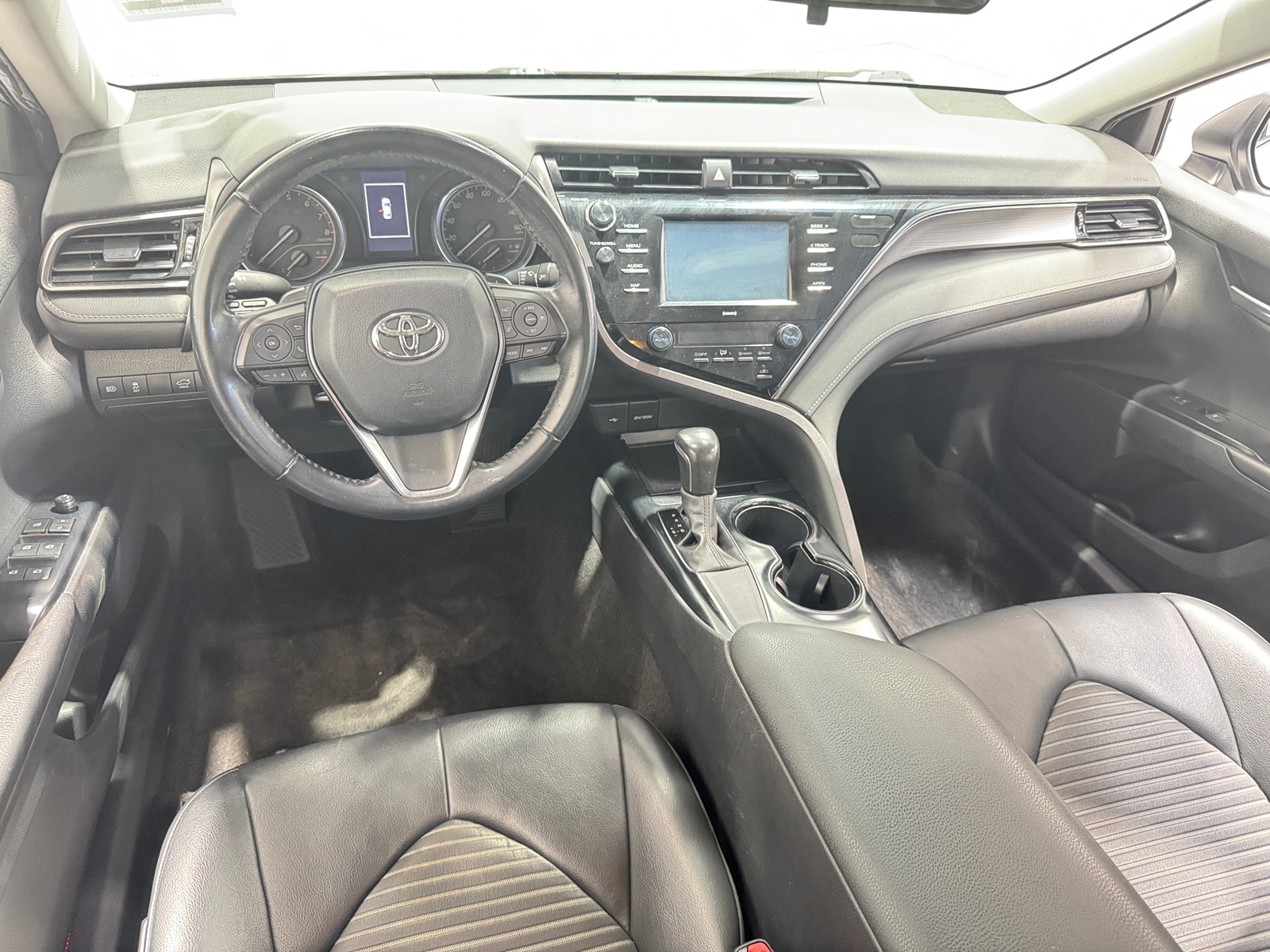 Thumbnail: 2020 Toyota Camry - 3