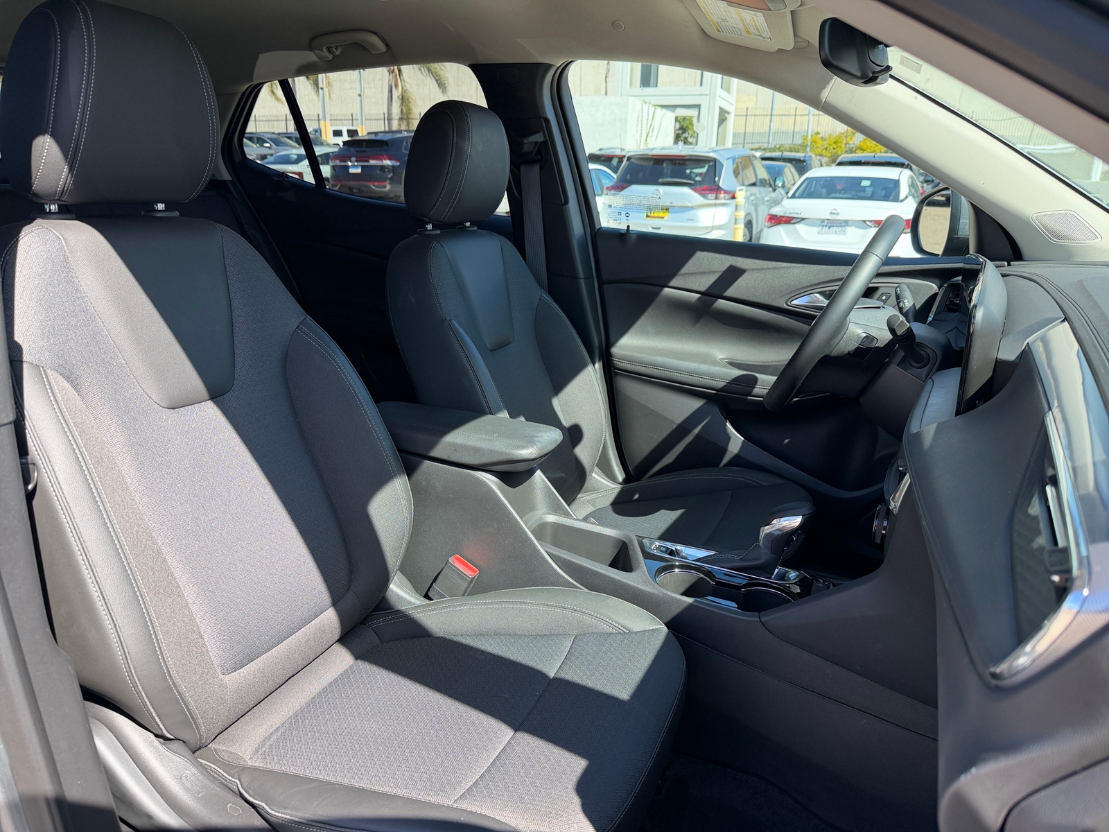 Thumbnail: 2025 Buick Encore GX - 2