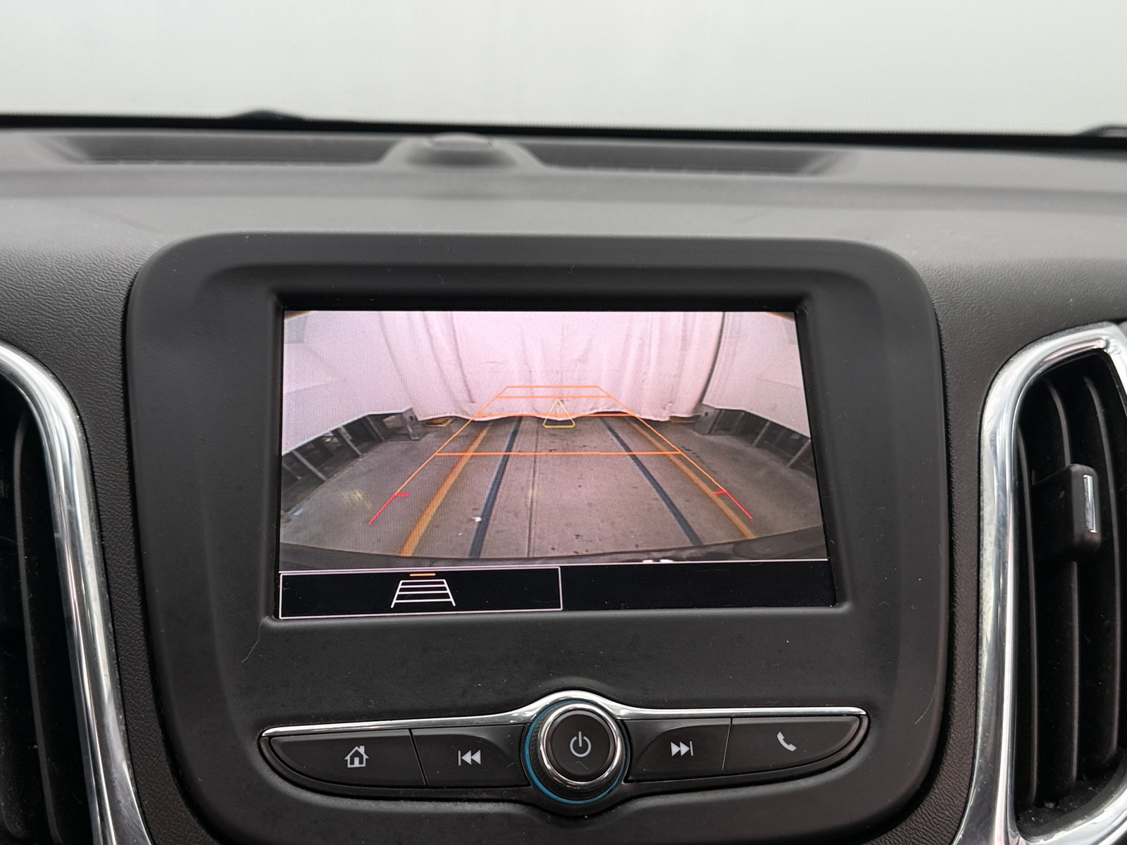 Thumbnail: 2023 Chevrolet Equinox - 4