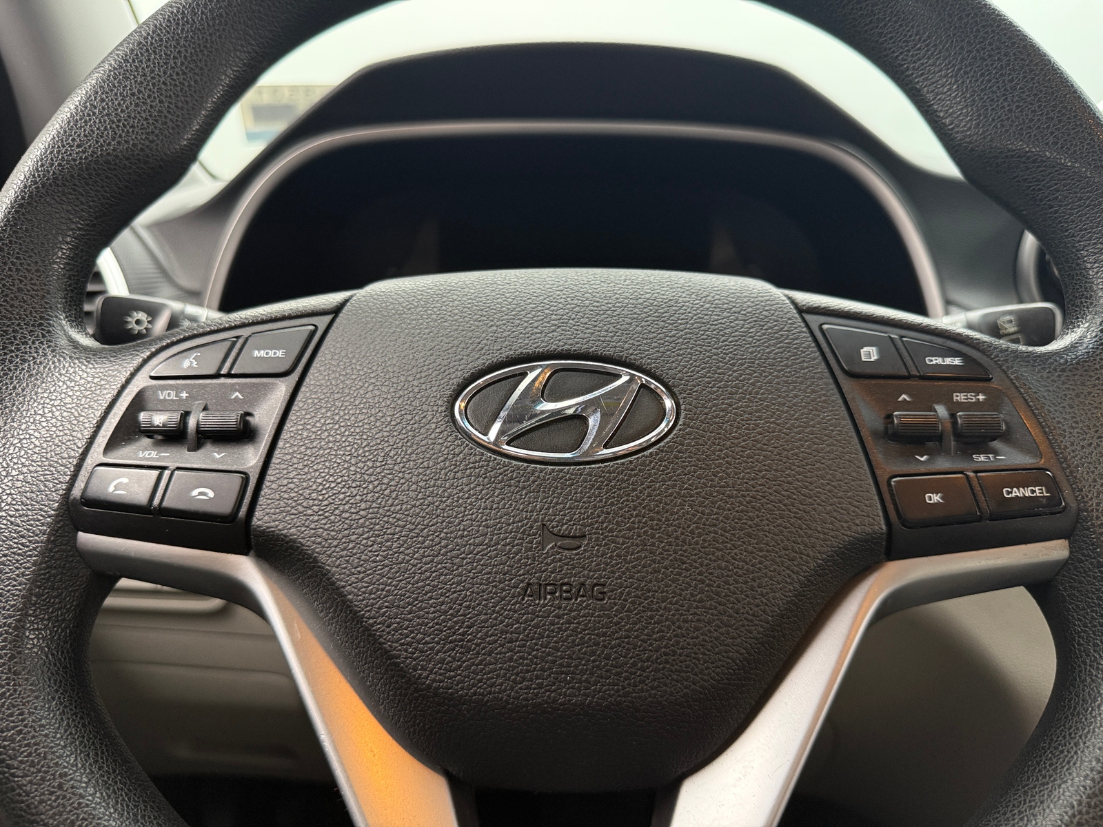 Thumbnail: 2019 Hyundai Tucson - 5