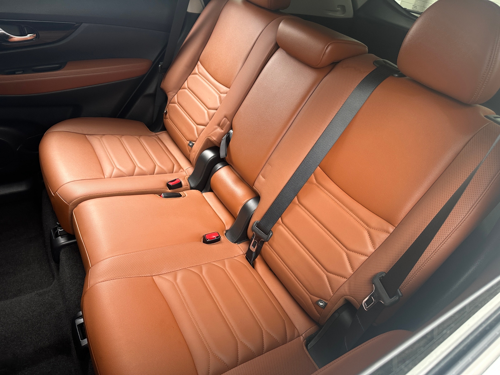 Thumbnail: 2017 Nissan Rogue - 5