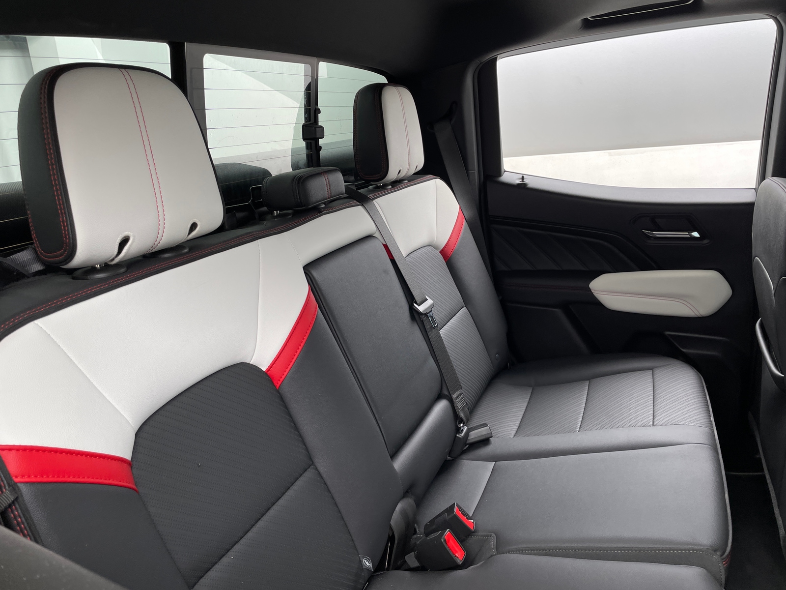 Thumbnail: 2024 GMC Canyon - 5