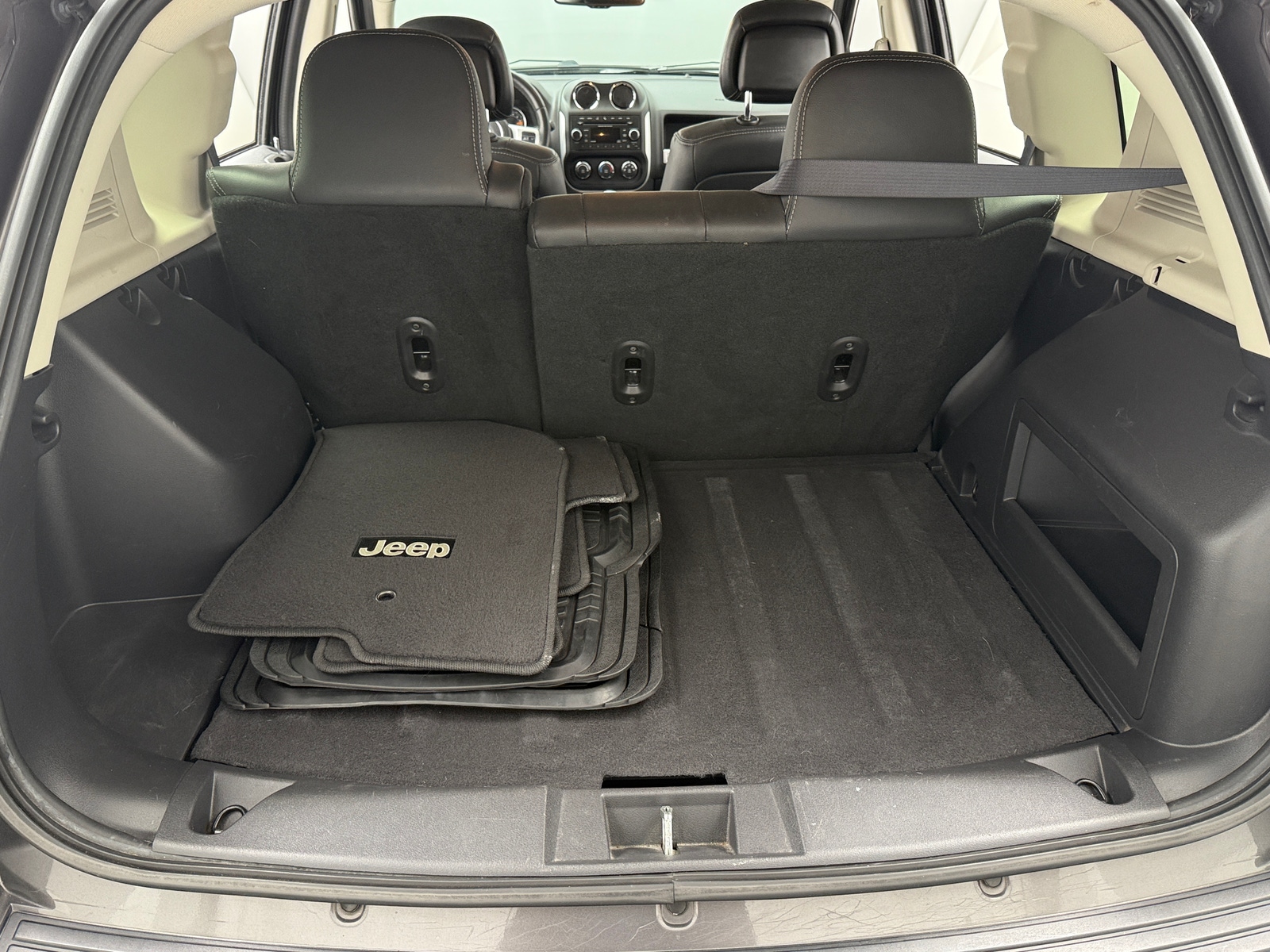 Thumbnail: 2016 Jeep Compass - 7