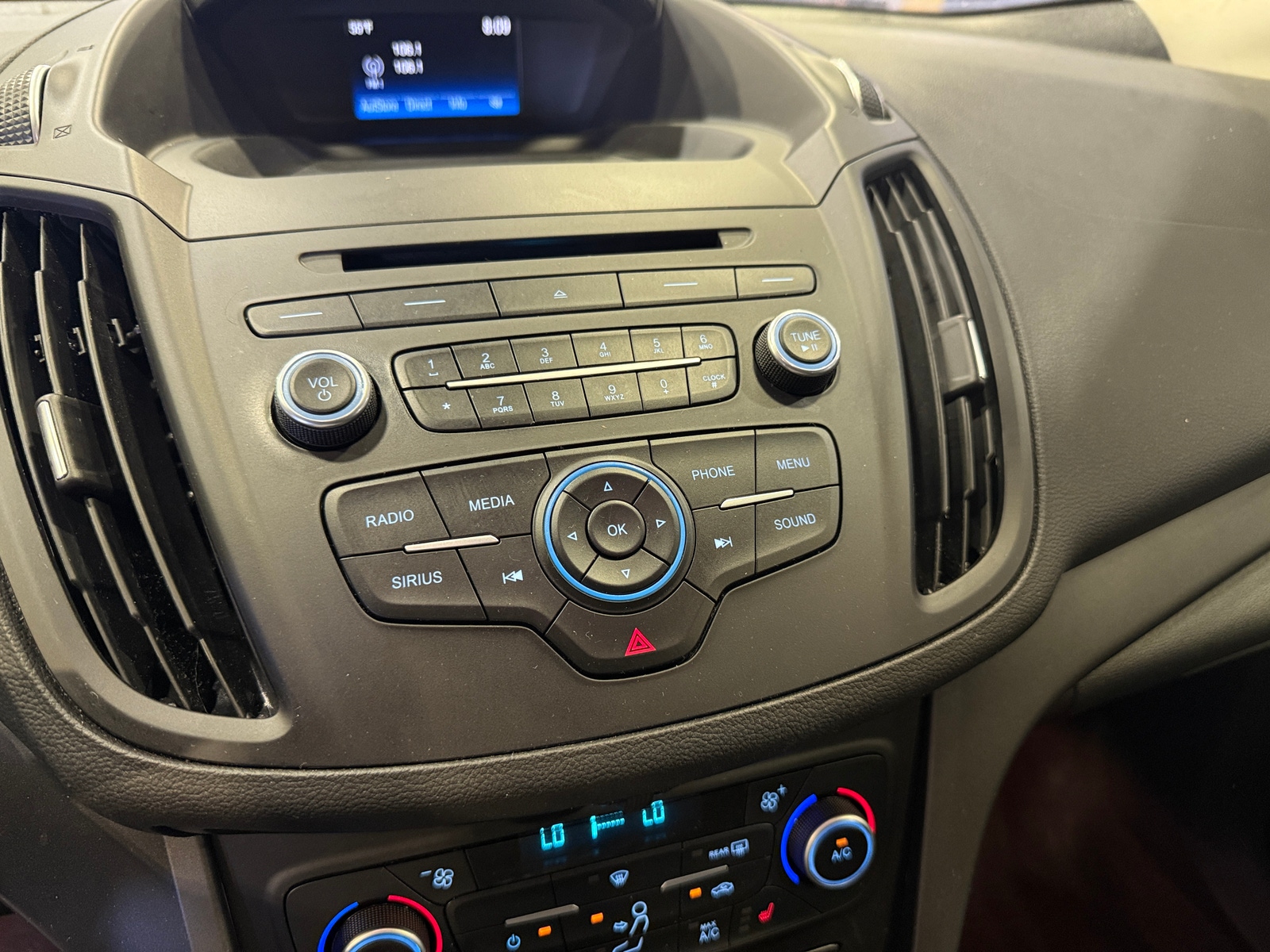 Thumbnail: 2018 Ford Escape - 4