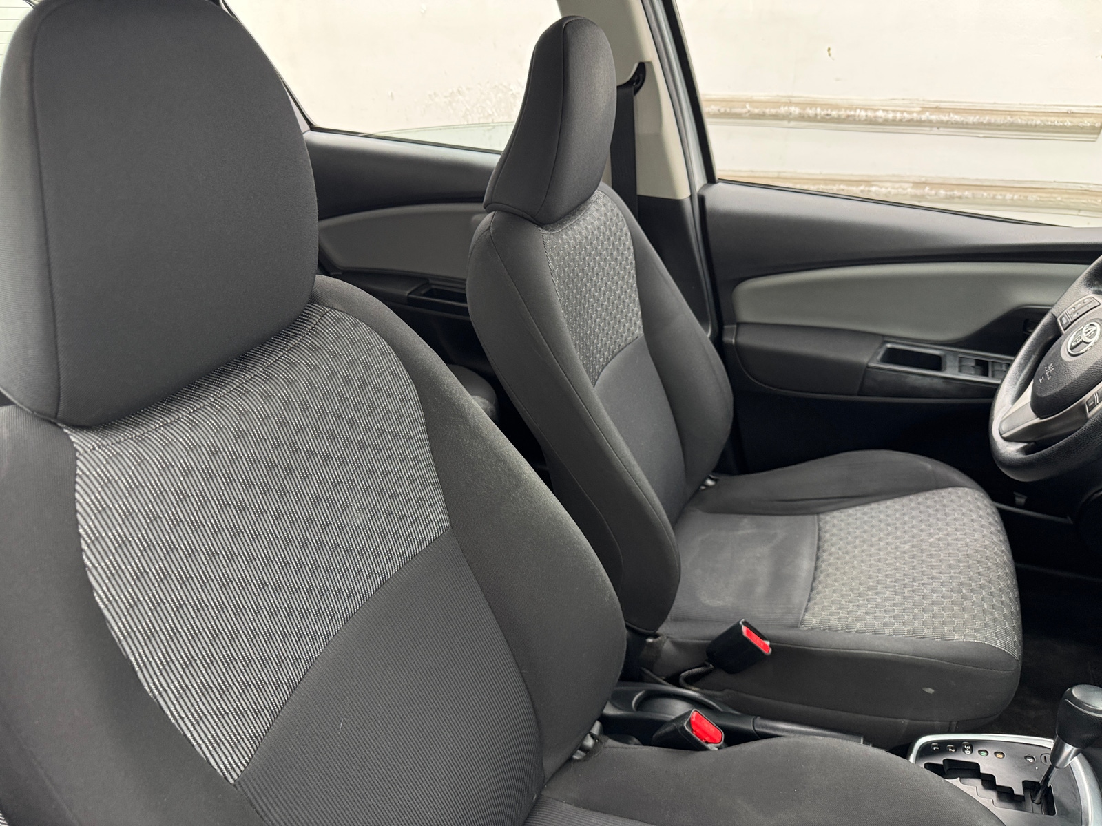 Thumbnail: 2017 Toyota Yaris - 2