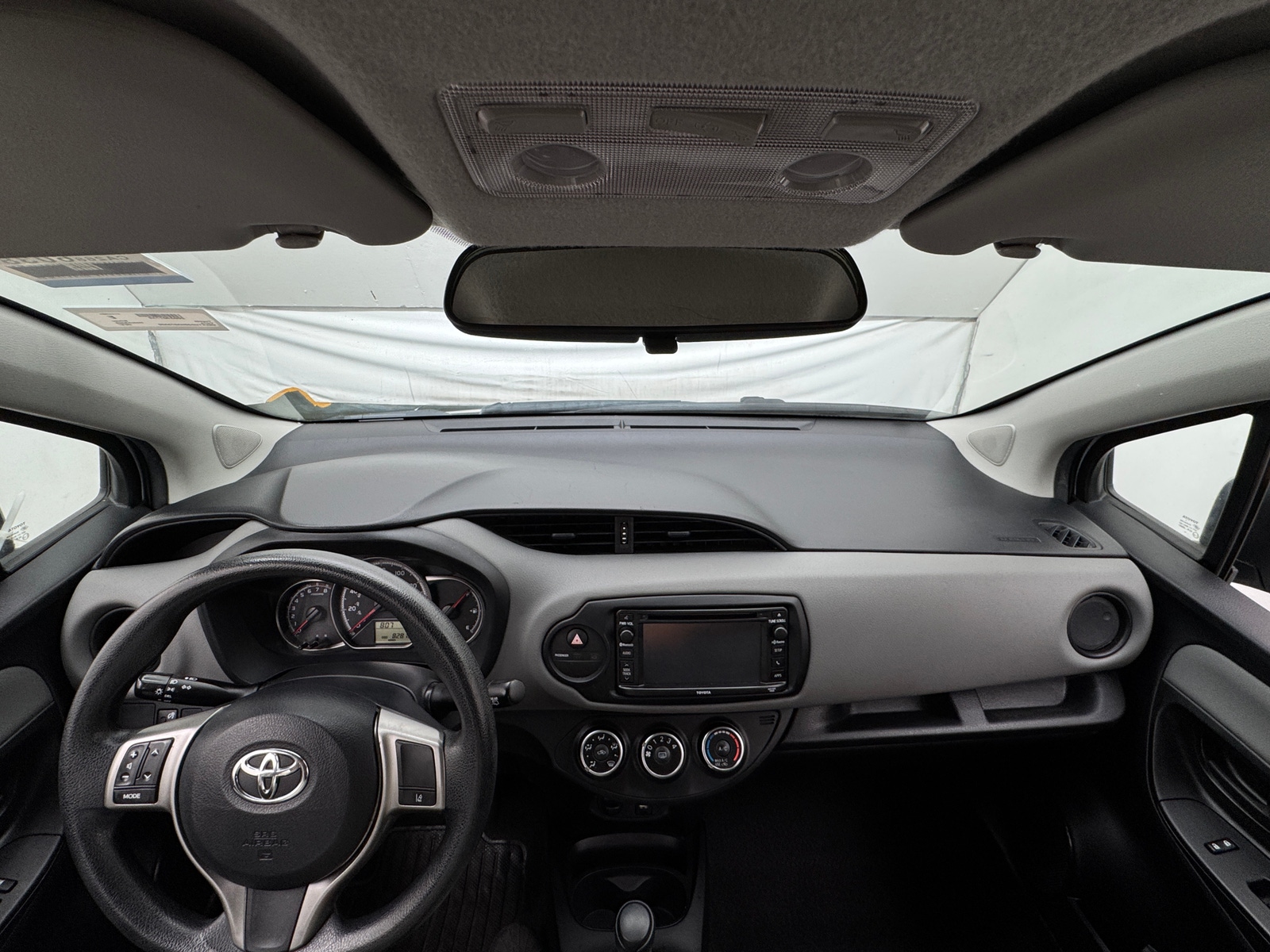 Thumbnail: 2017 Toyota Yaris - 3