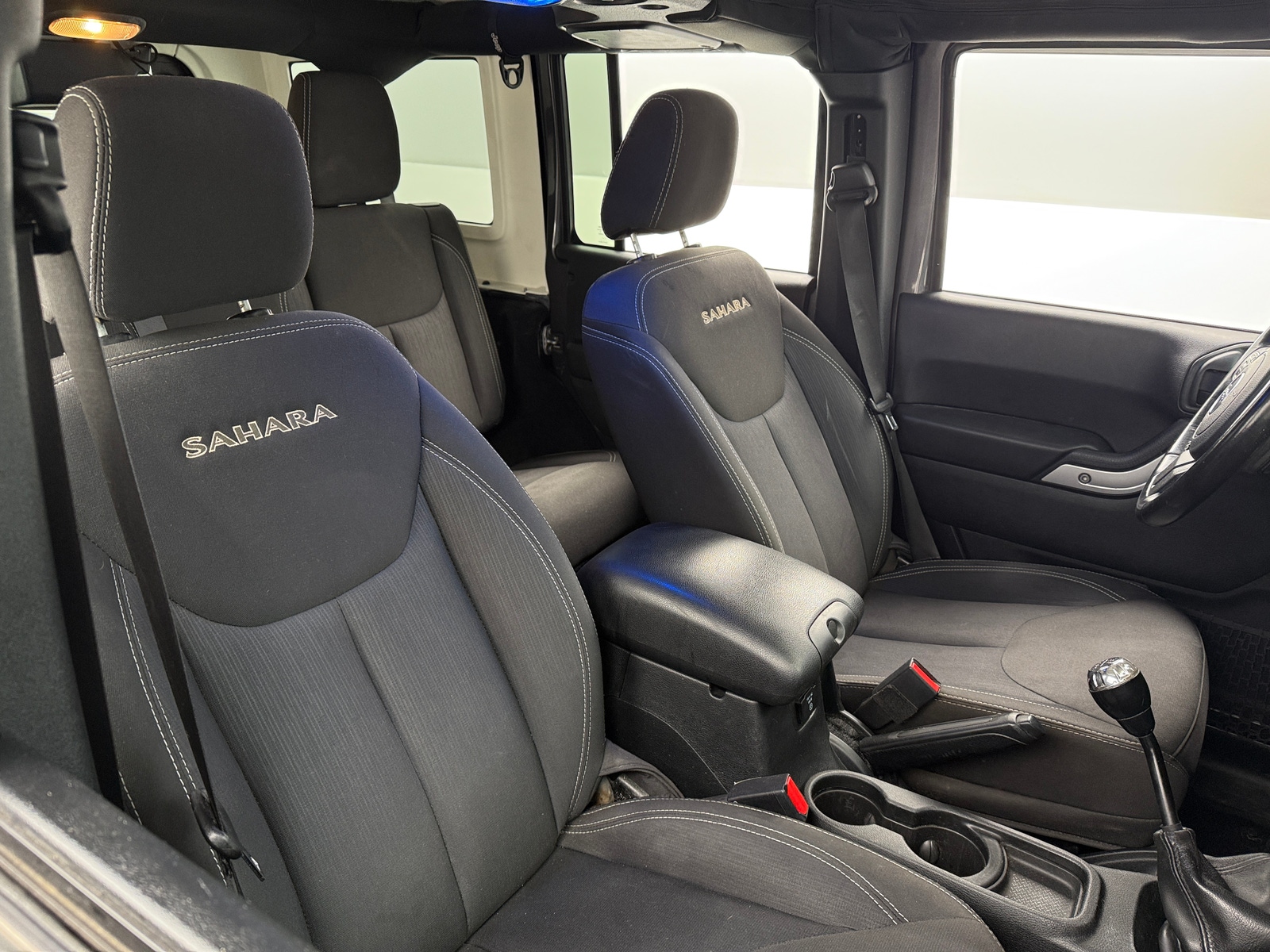 Thumbnail: 2016 Jeep Wrangler - 2