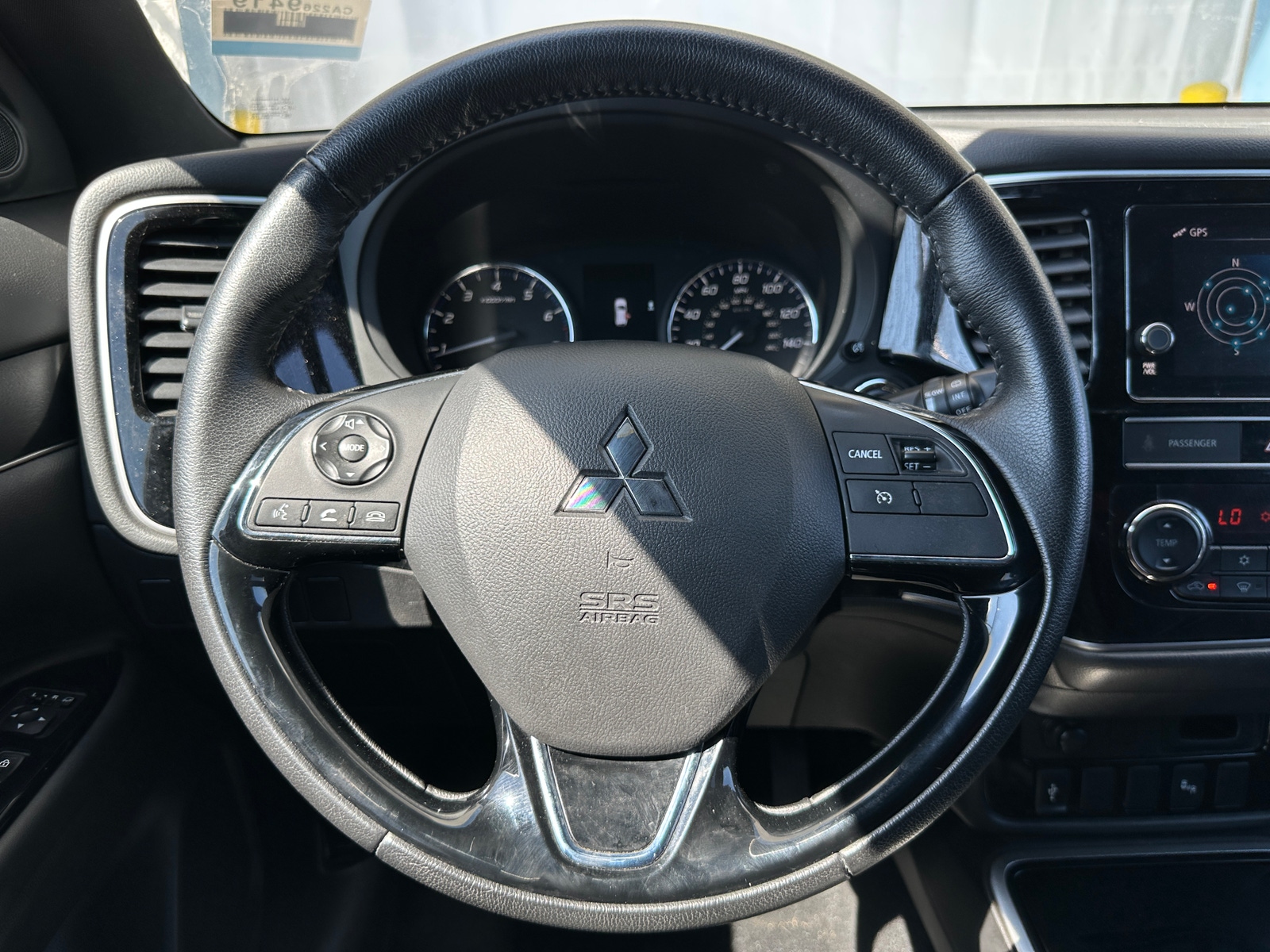 Thumbnail: 2019 Mitsubishi Outlander - 5