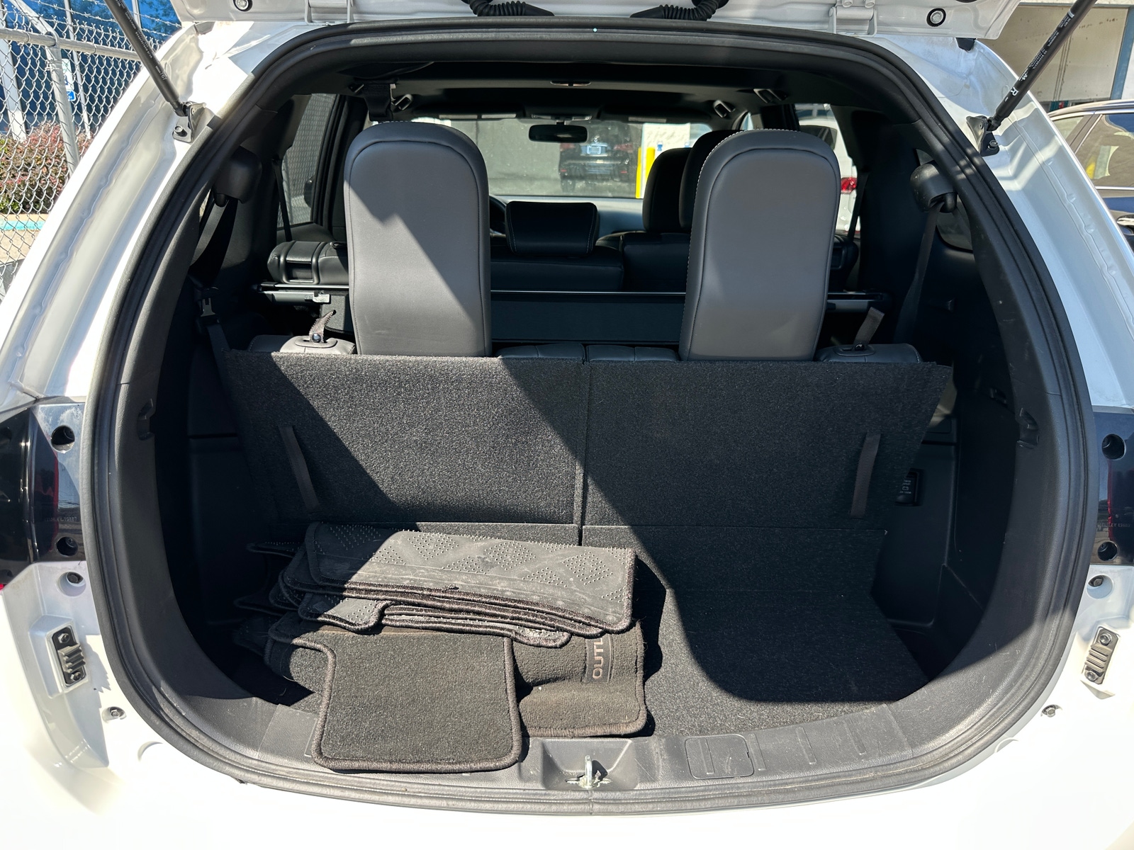 Thumbnail: 2019 Mitsubishi Outlander - 7