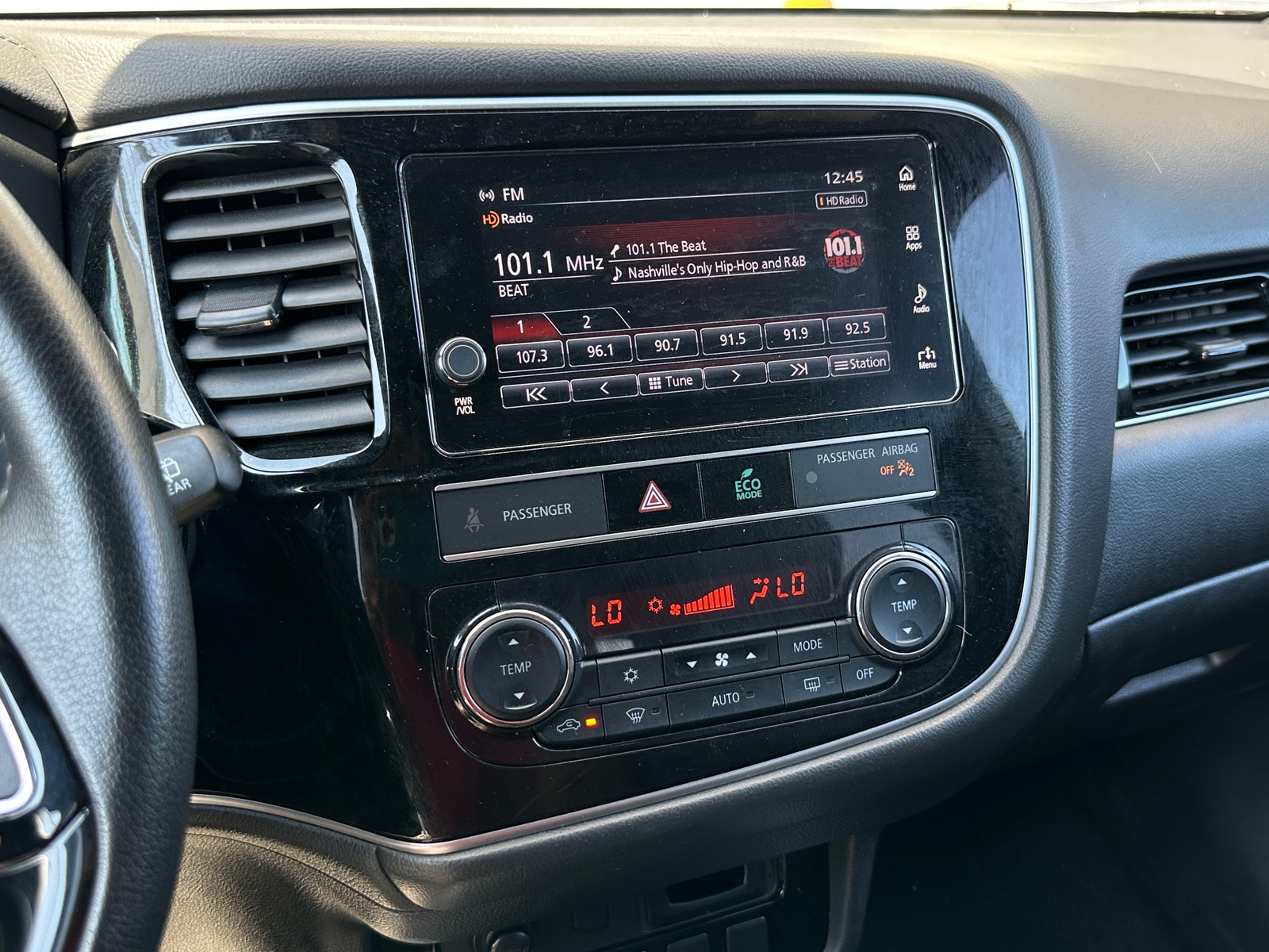 Thumbnail: 2019 Mitsubishi Outlander - 4