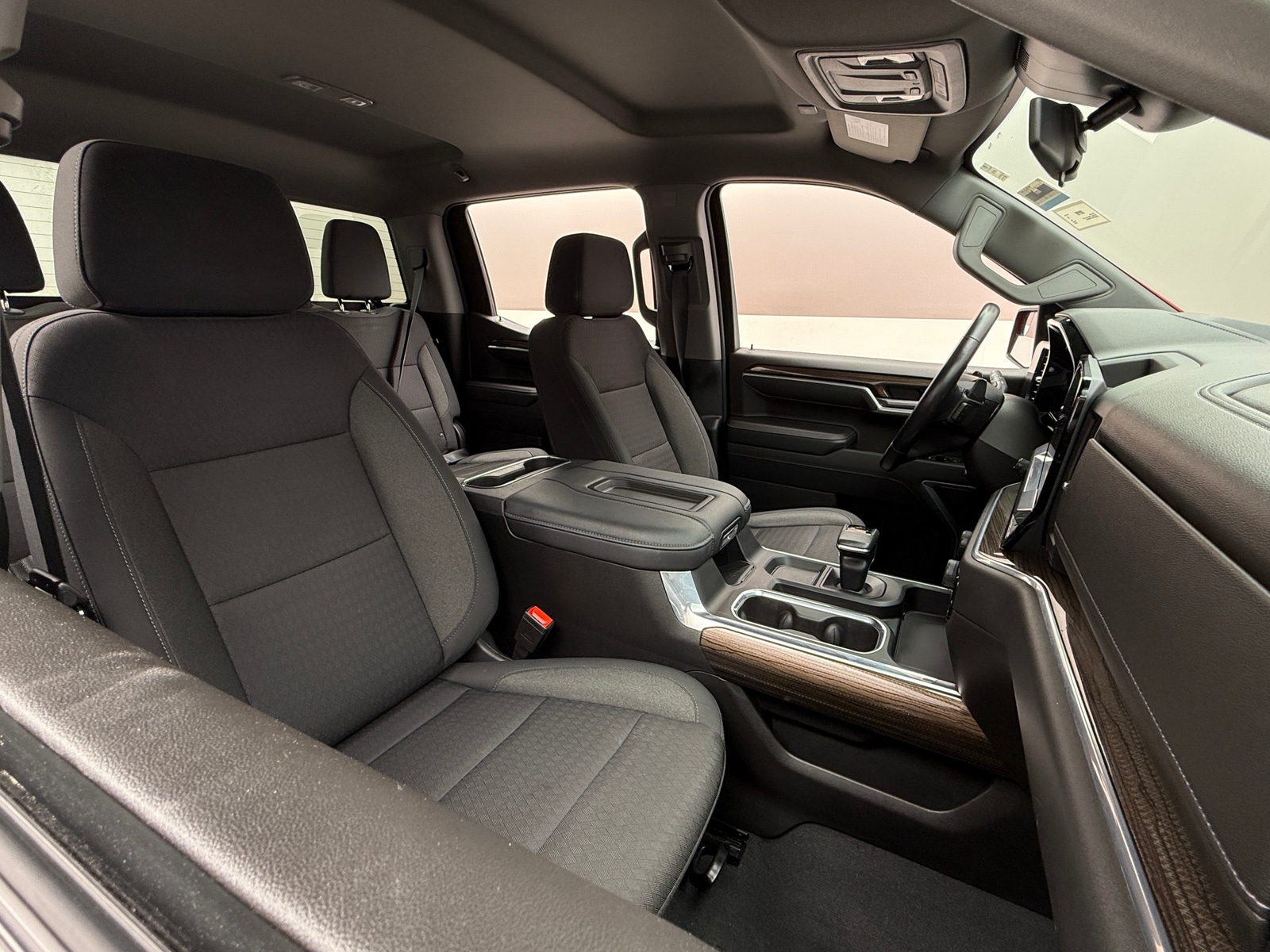 Thumbnail: 2022 Chevrolet Silverado 1500 - 2