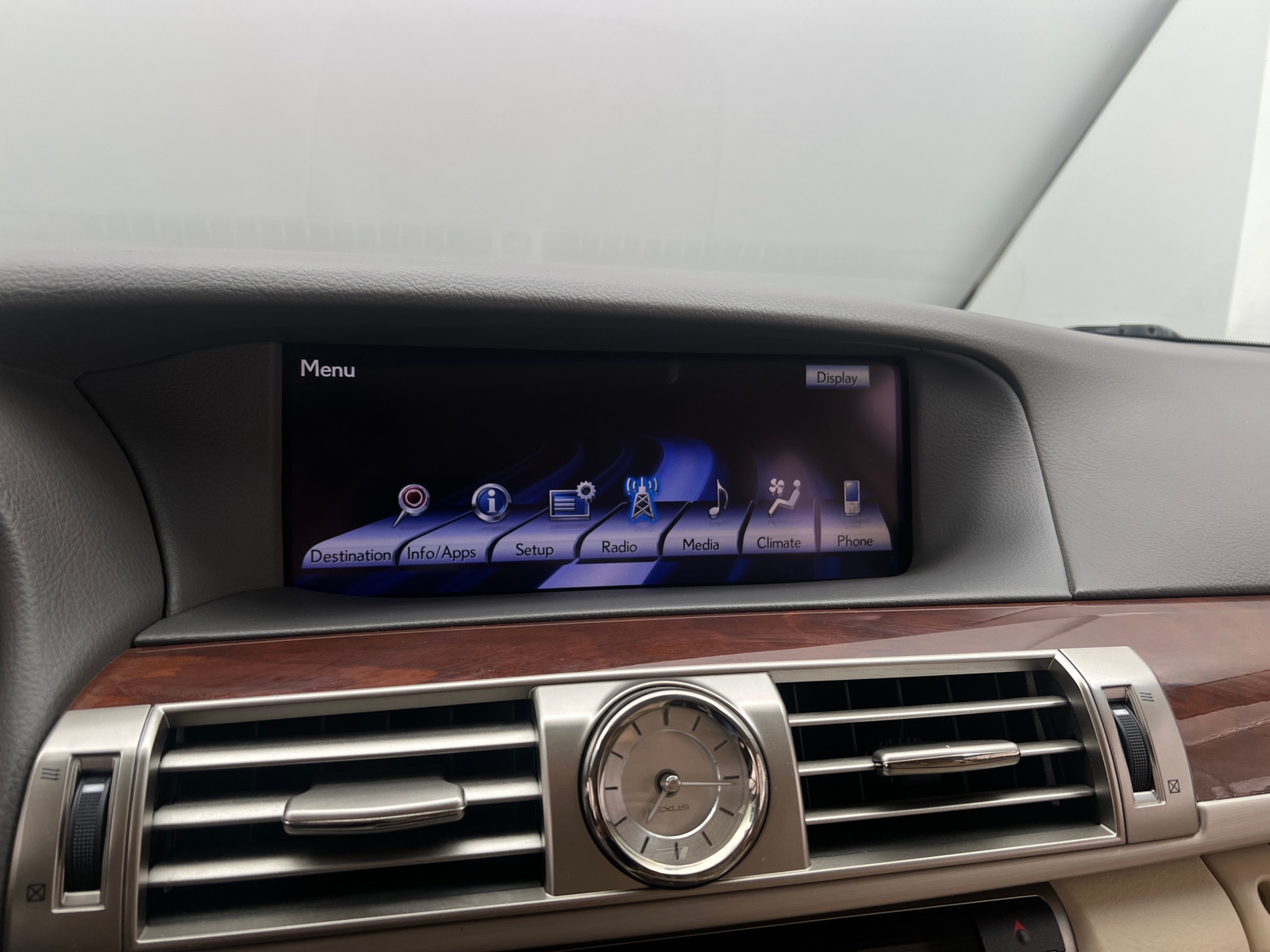Thumbnail: 2013 Lexus LS - 3