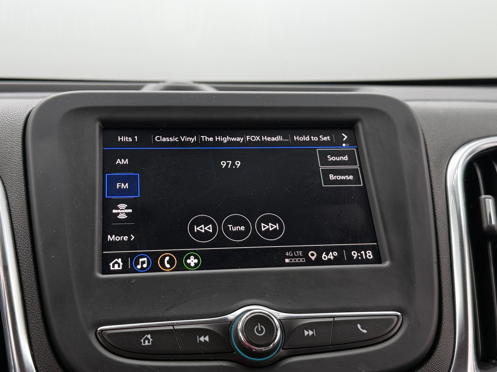 Thumbnail: 2024 Chevrolet Equinox - 4