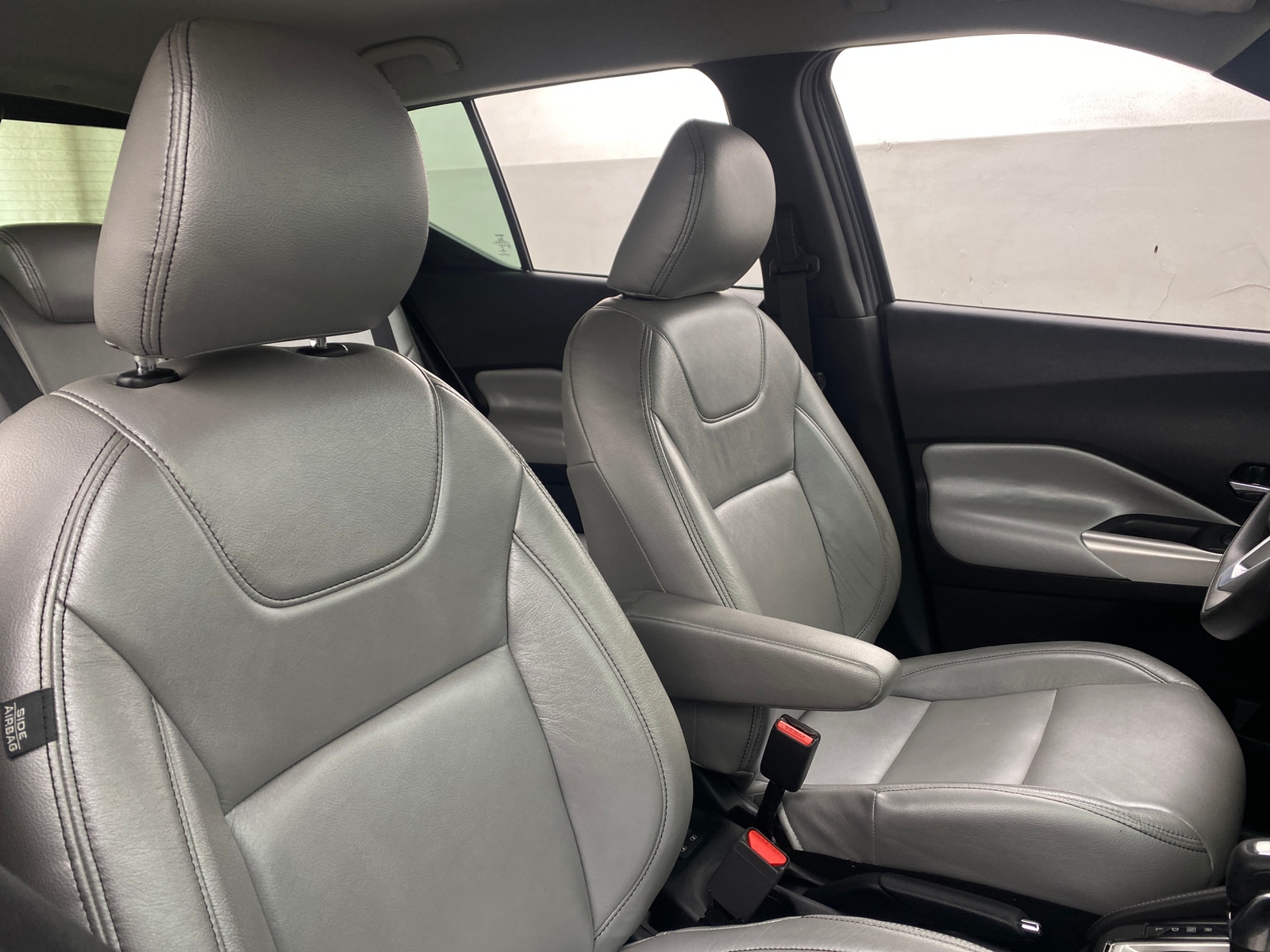 Thumbnail: 2019 Nissan Kicks - 2