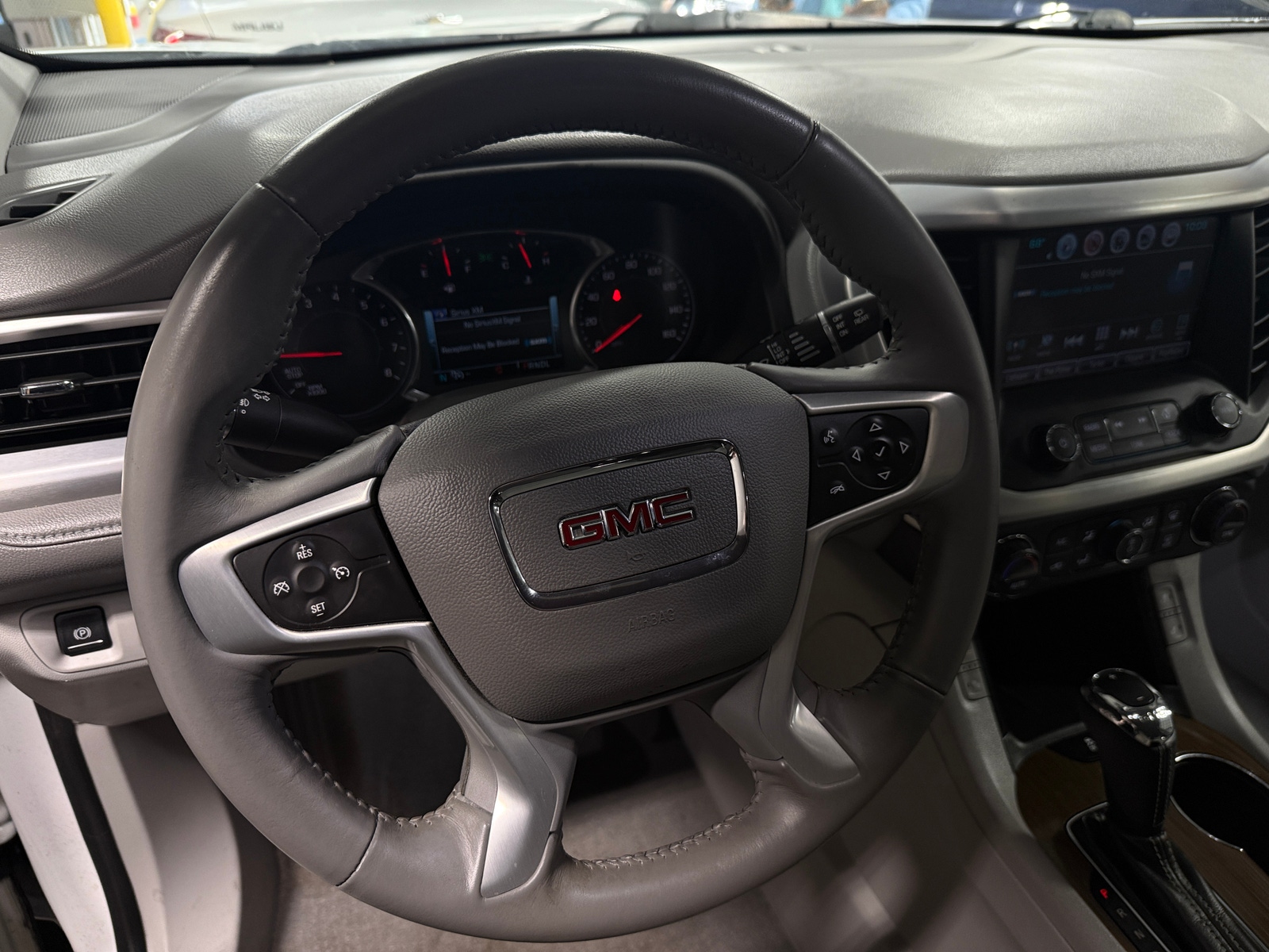 Thumbnail: 2017 GMC Acadia - 5