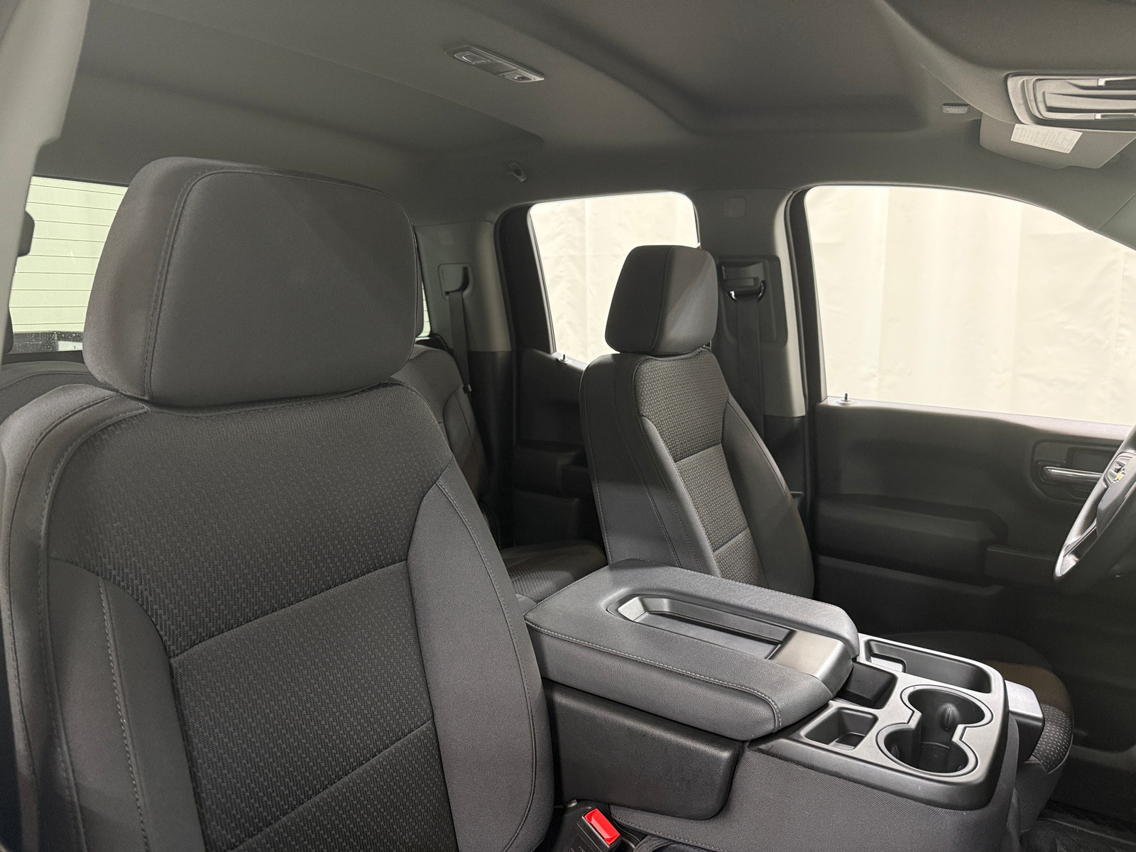 Thumbnail: 2025 Chevrolet Silverado 1500 - 2