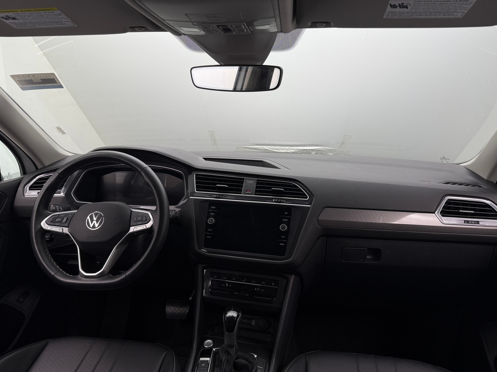 Thumbnail: 2024 Volkswagen Tiguan - 2