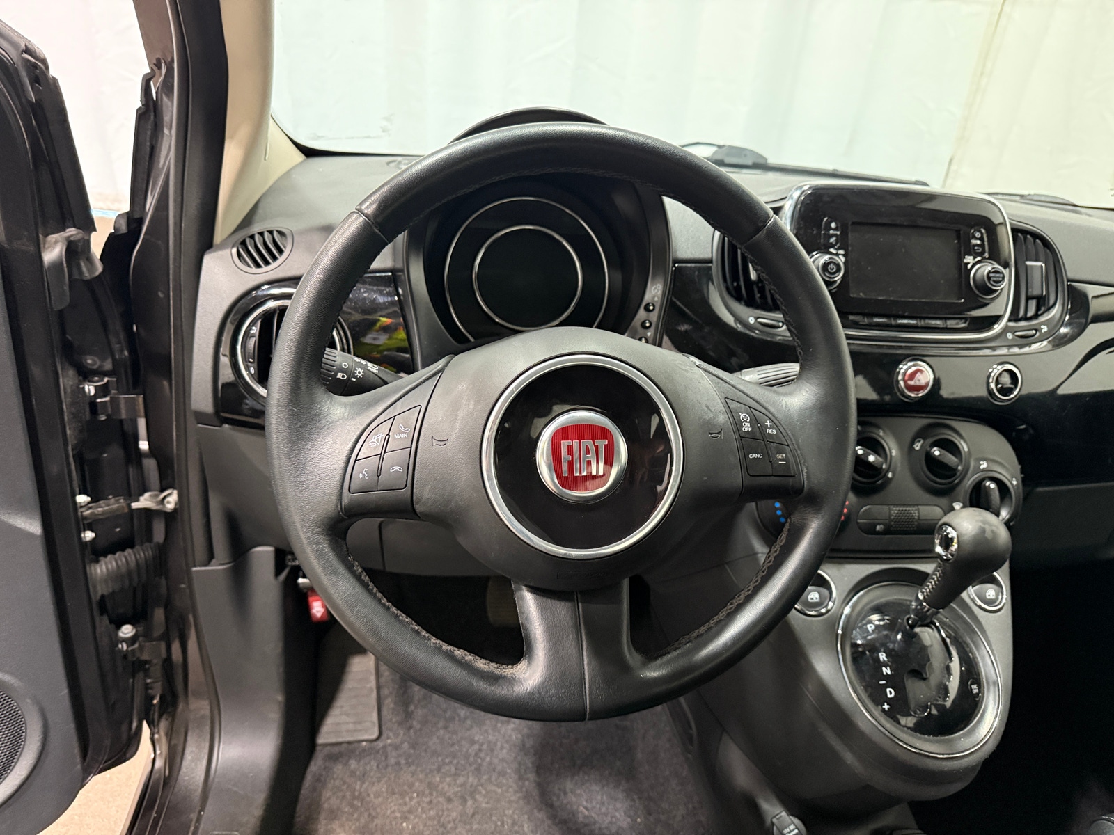 Thumbnail: 2019 Fiat 500 - 5
