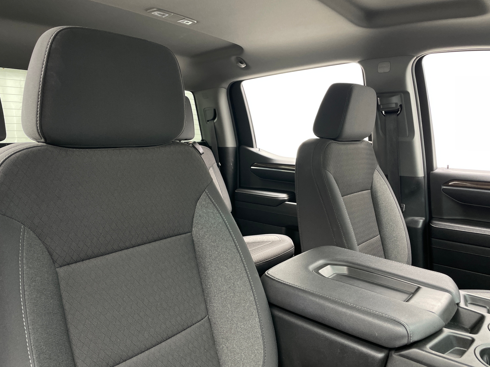 Thumbnail: 2024 Chevrolet Silverado 1500 - 2