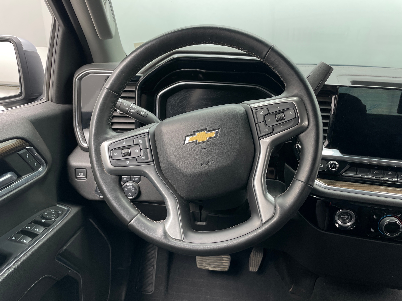 Thumbnail: 2024 Chevrolet Silverado 1500 - 5