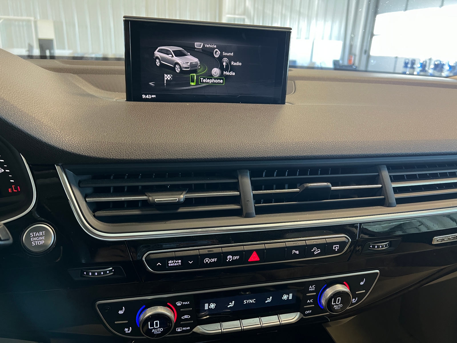 Thumbnail: 2017 Audi Q7 - 3