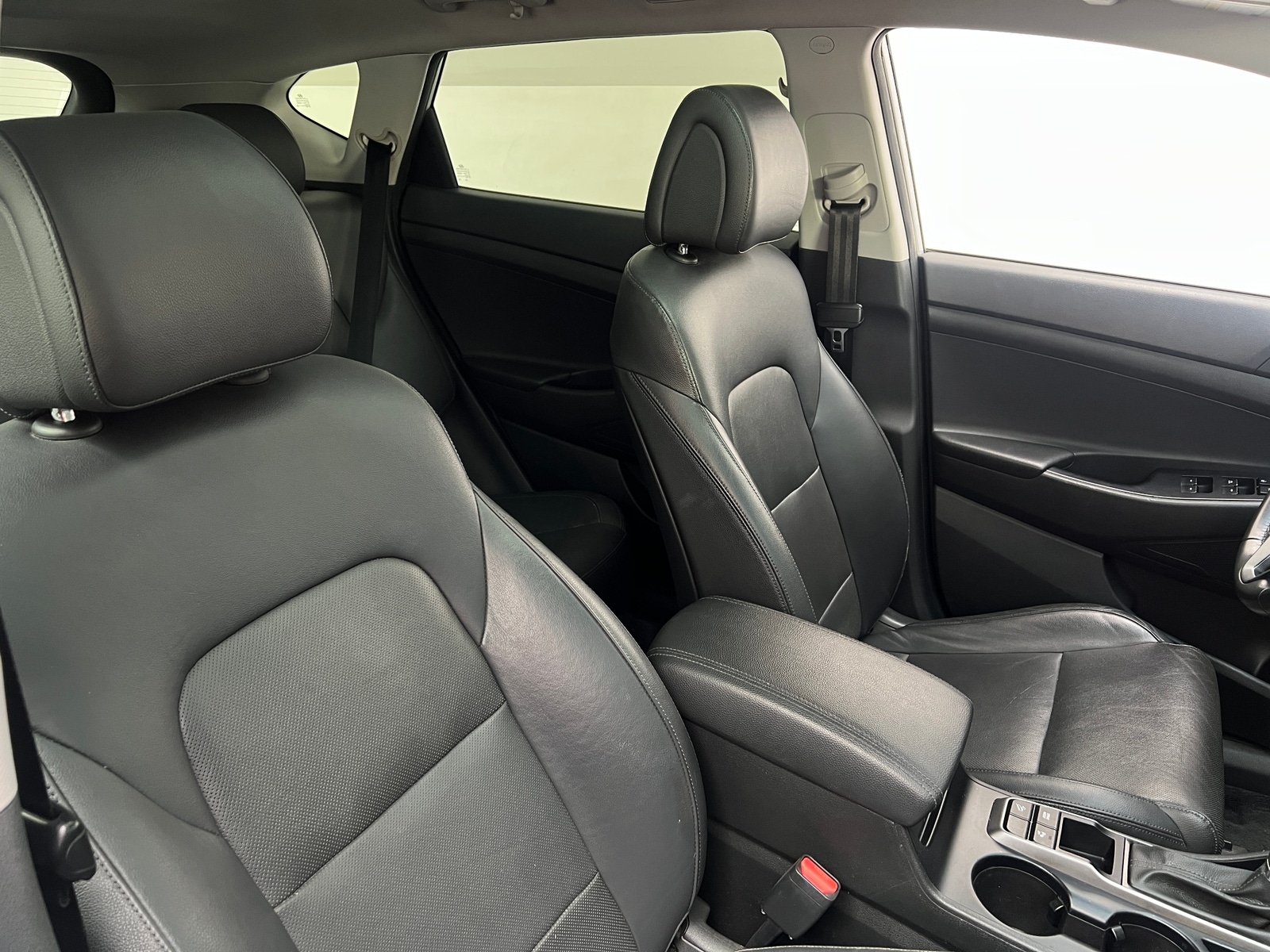Thumbnail: 2016 Hyundai Tucson - 2