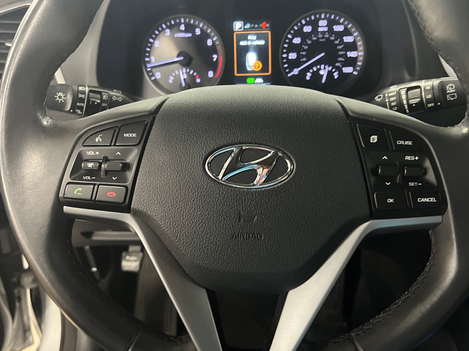 Thumbnail: 2016 Hyundai Tucson - 5