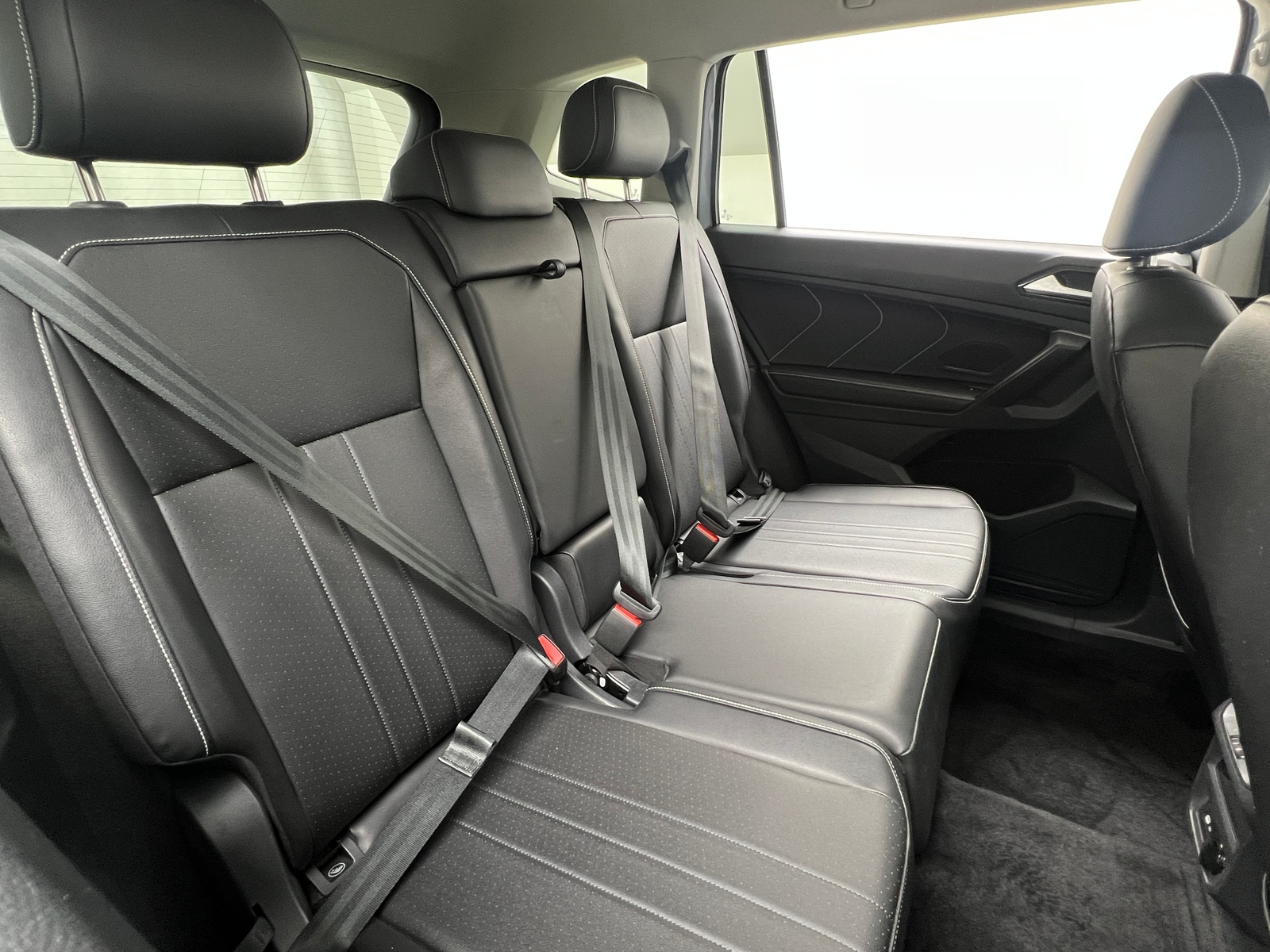 Thumbnail: 2024 Volkswagen Tiguan - 5