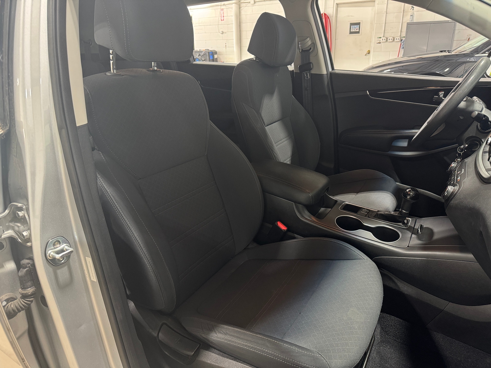 Thumbnail: 2017 Kia Sorento - 2