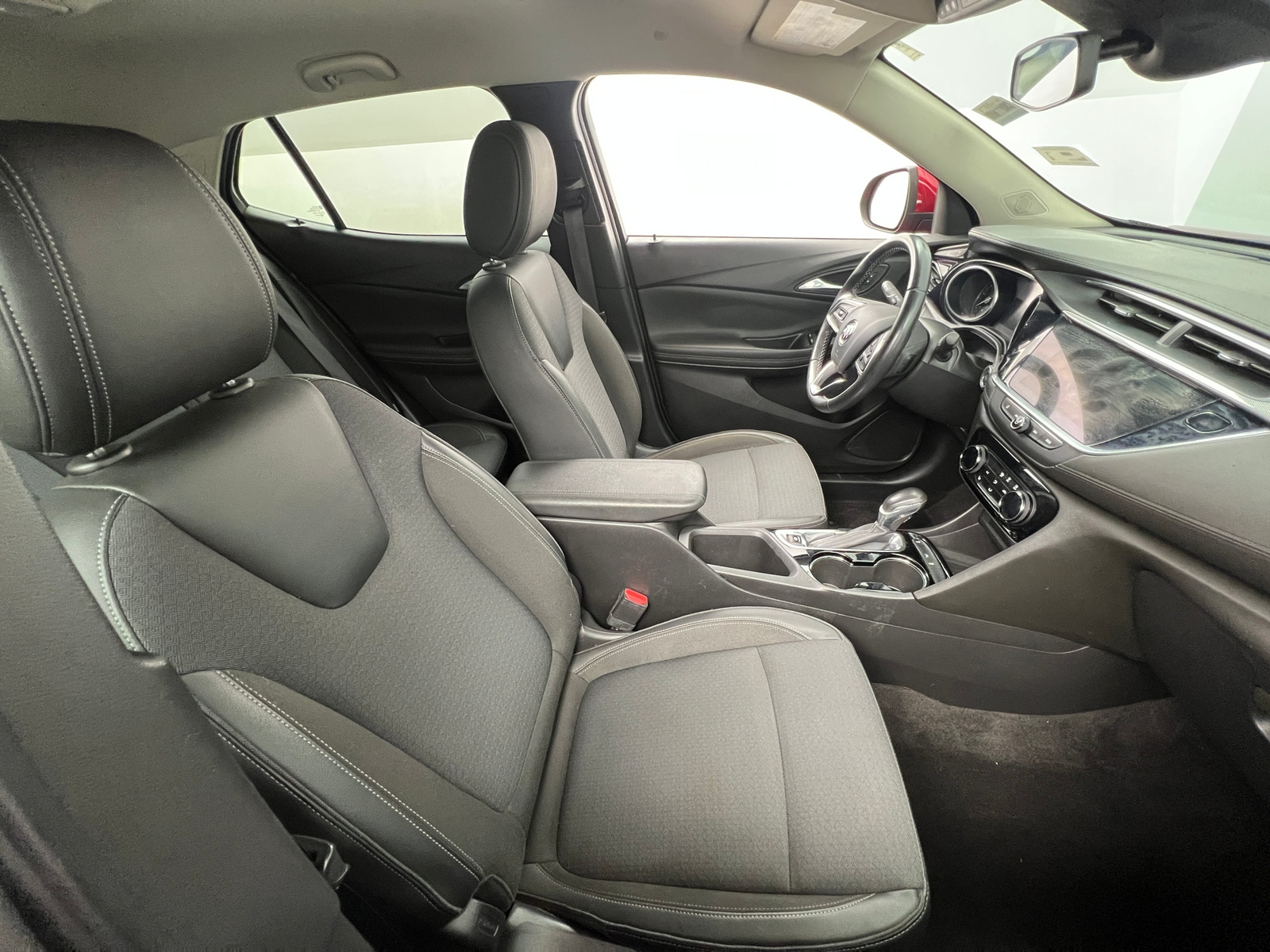Thumbnail: 2020 Buick Encore GX - 2