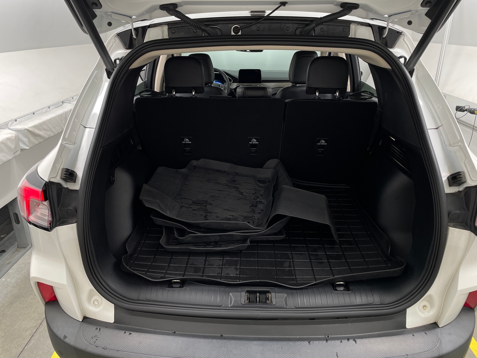 Thumbnail: 2020 Ford Escape - 6