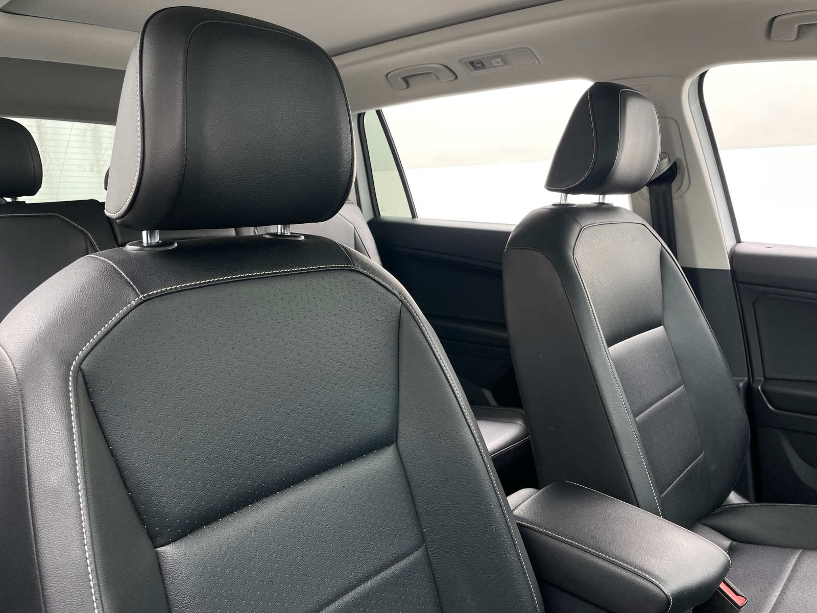 Thumbnail: 2021 Volkswagen Tiguan - 2