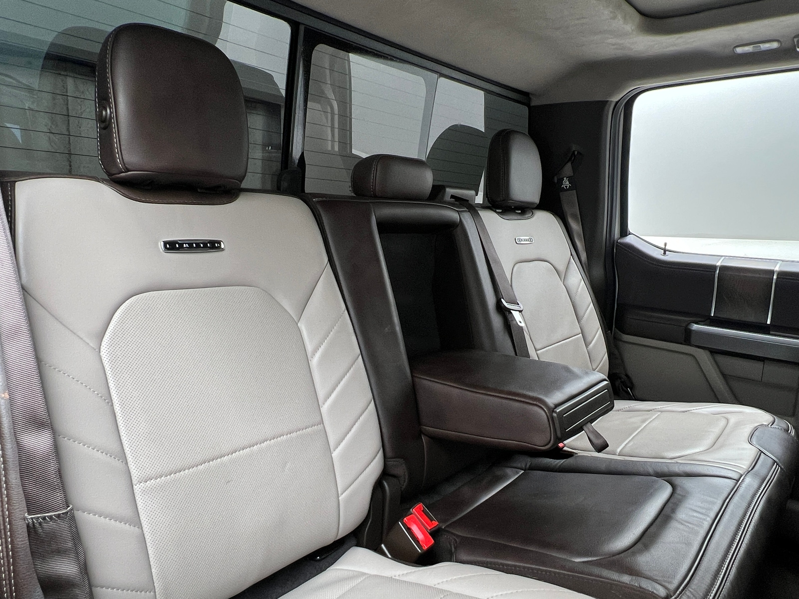 Thumbnail: 2019 Ford Econoline - 5