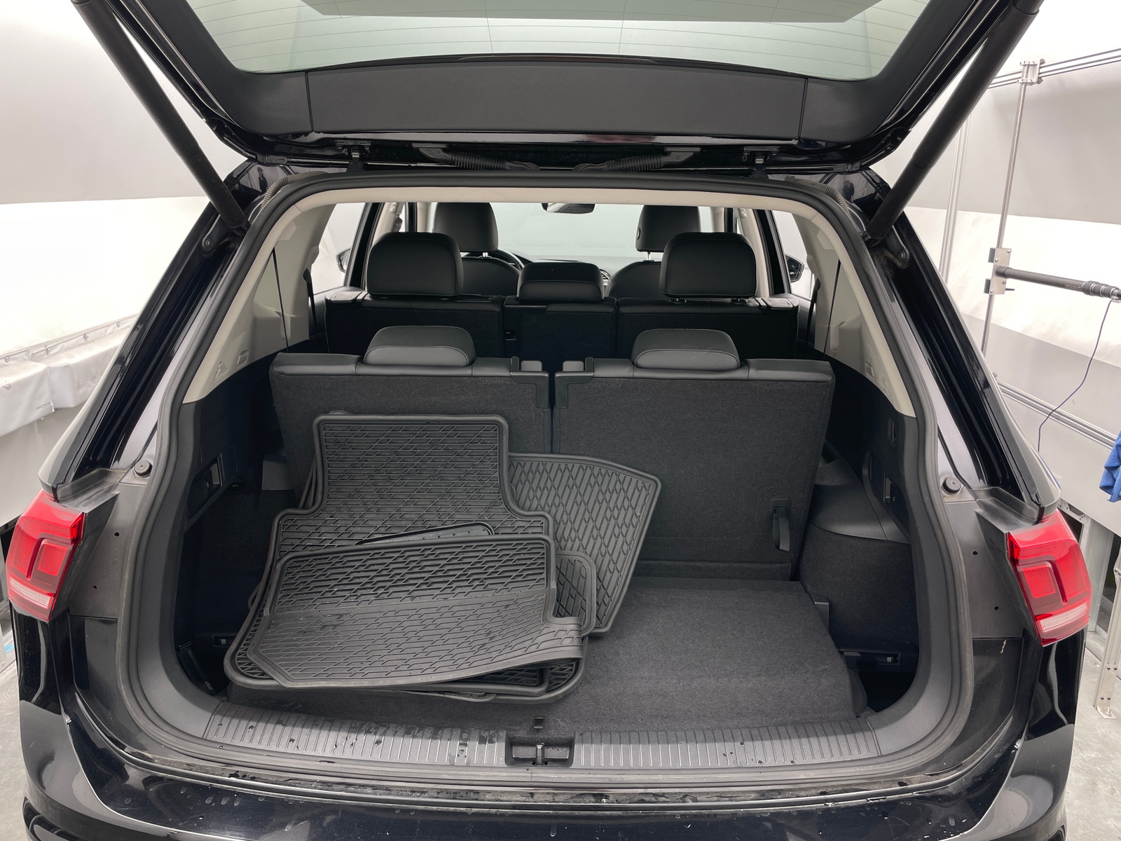 Thumbnail: 2019 Volkswagen Tiguan - 6