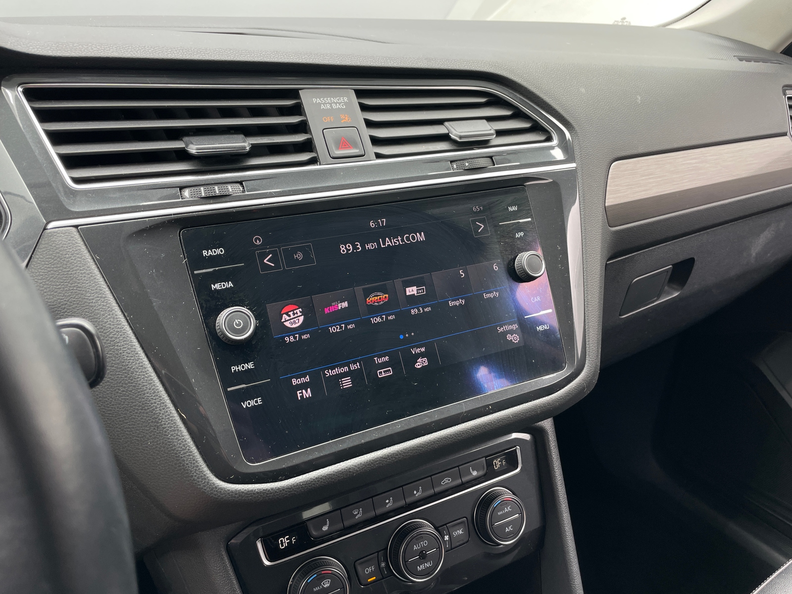 Thumbnail: 2019 Volkswagen Tiguan - 3