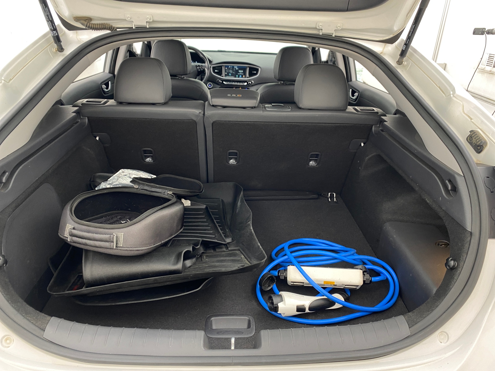 Thumbnail: 2019 Hyundai Ioniq - 7