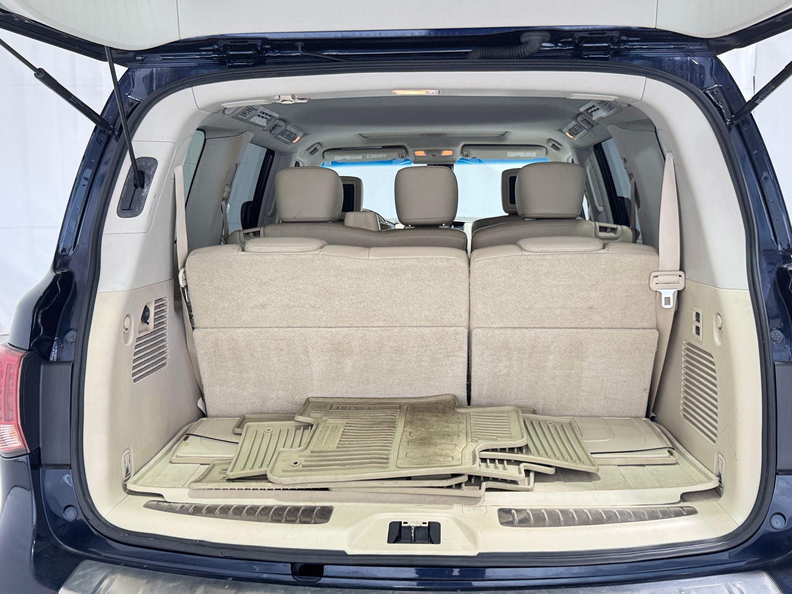 Thumbnail: 2016 INFINITI QX80 - 6
