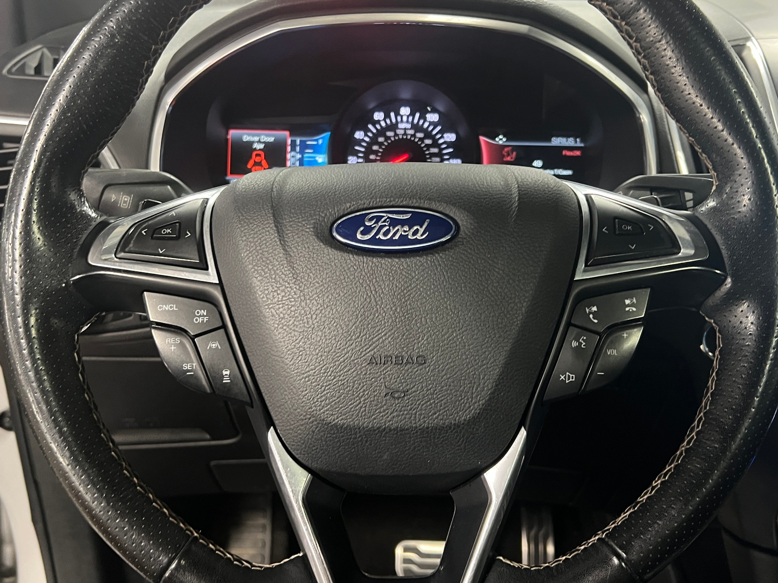 Thumbnail: 2019 Ford Edge - 4