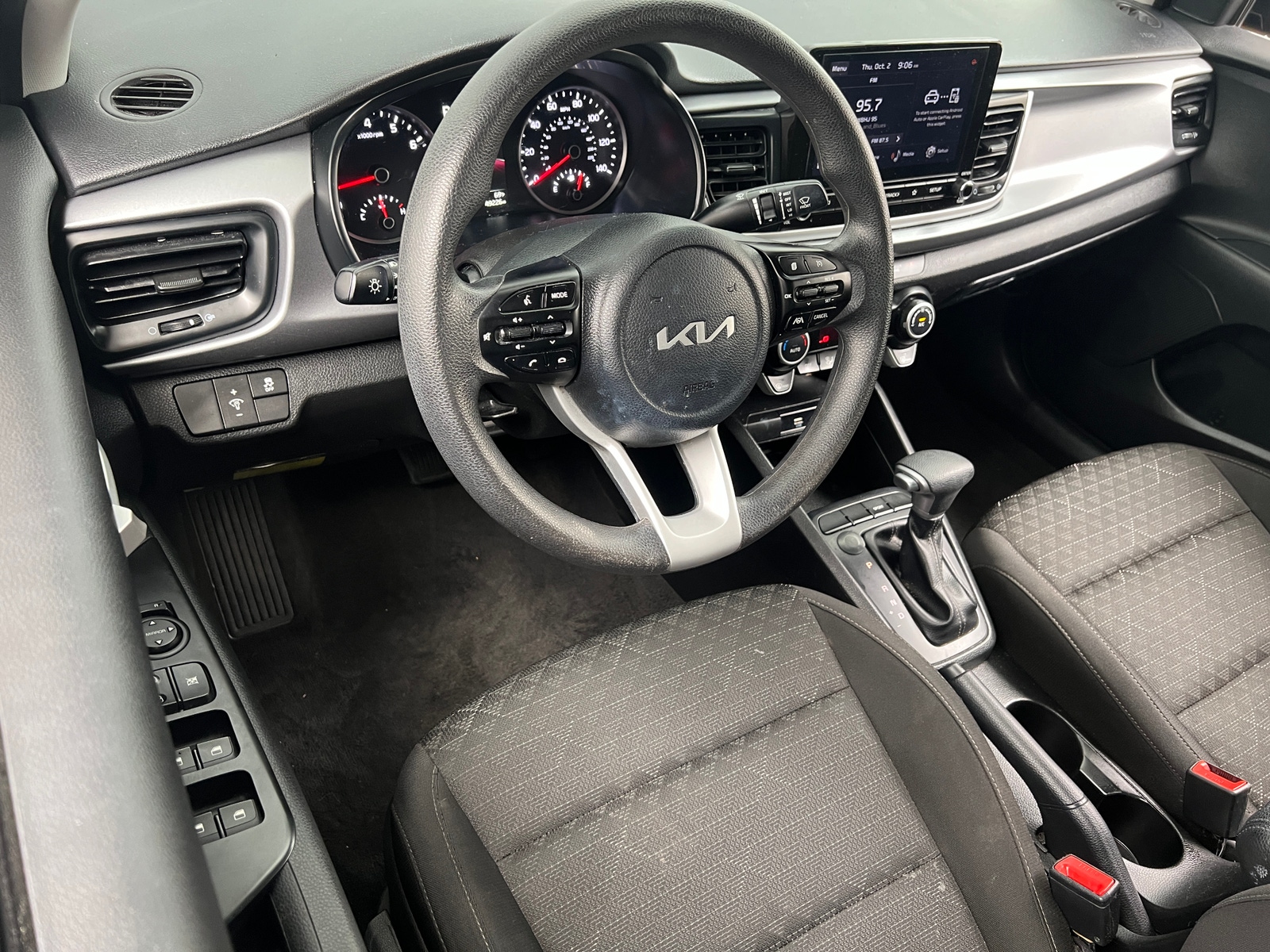 Thumbnail: 2023 Kia Rio - 3