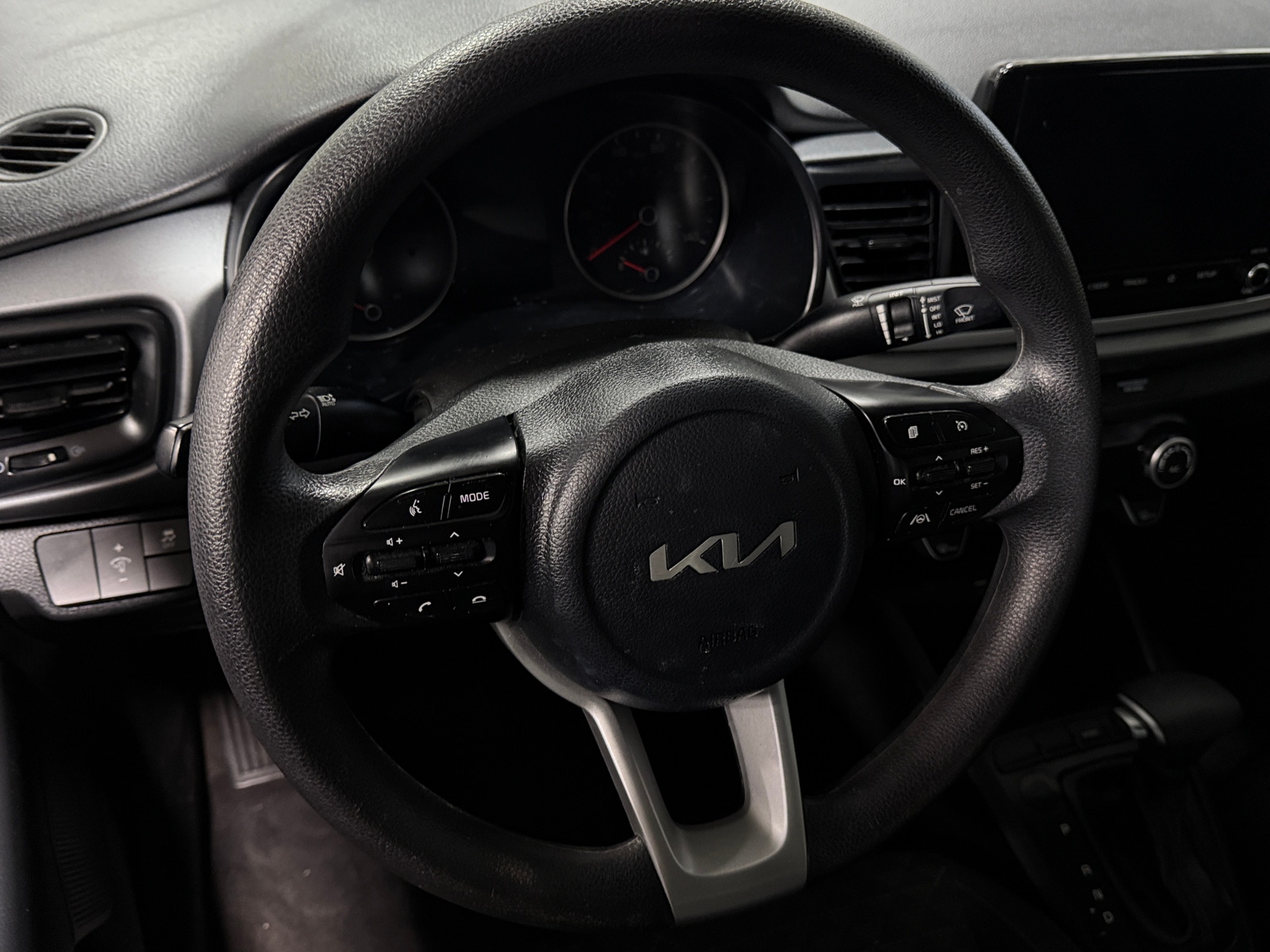 Thumbnail: 2023 Kia Rio - 5