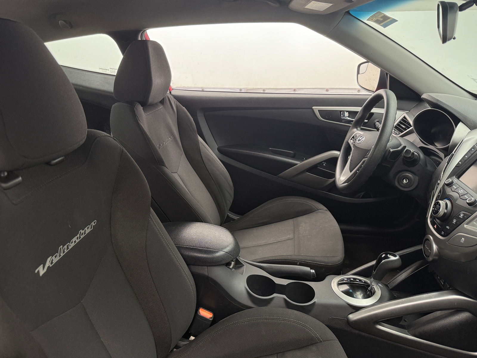 Thumbnail: 2015 Hyundai Veloster - 2