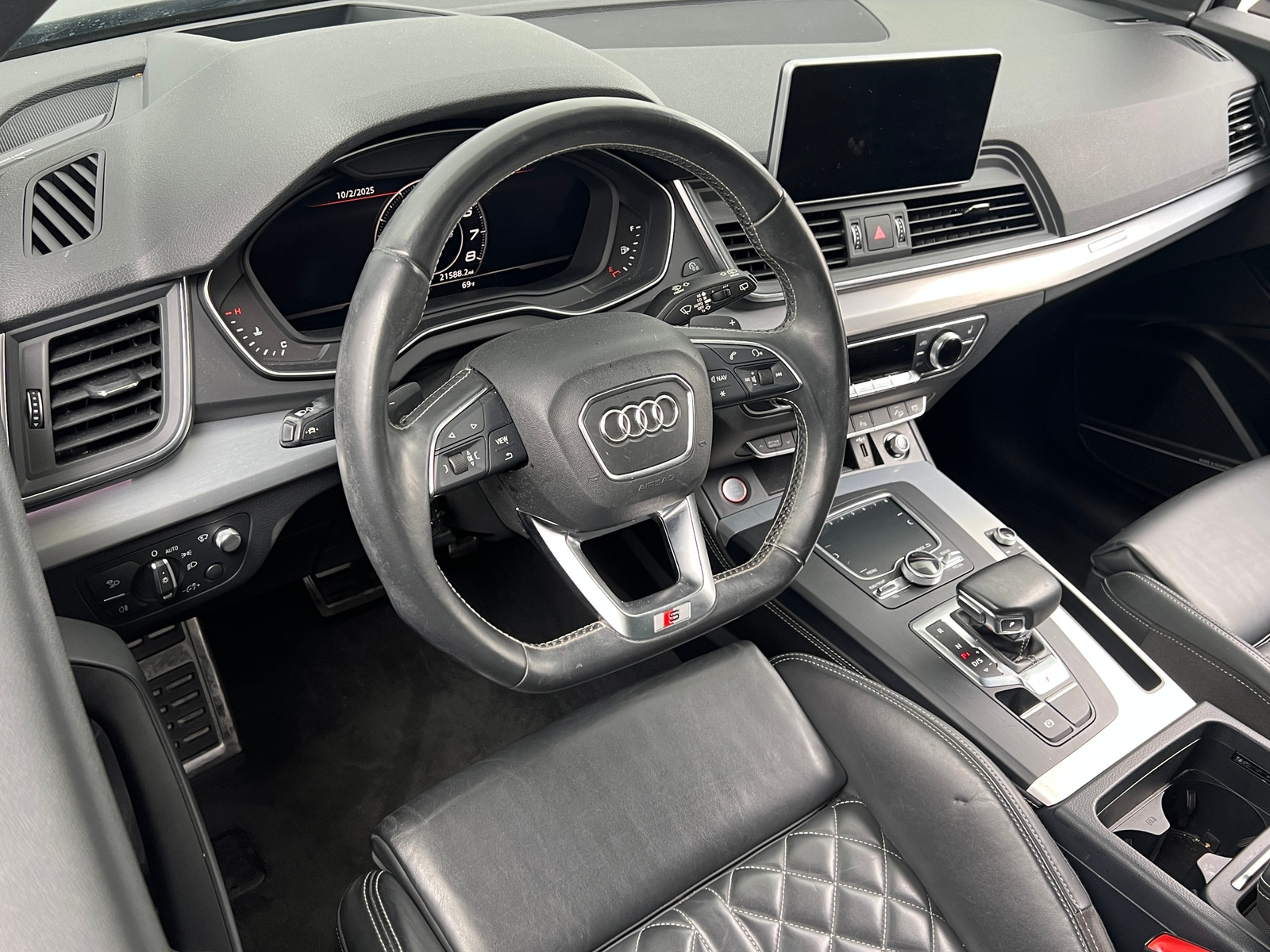 Thumbnail: 2018 Audi SQ5 - 2